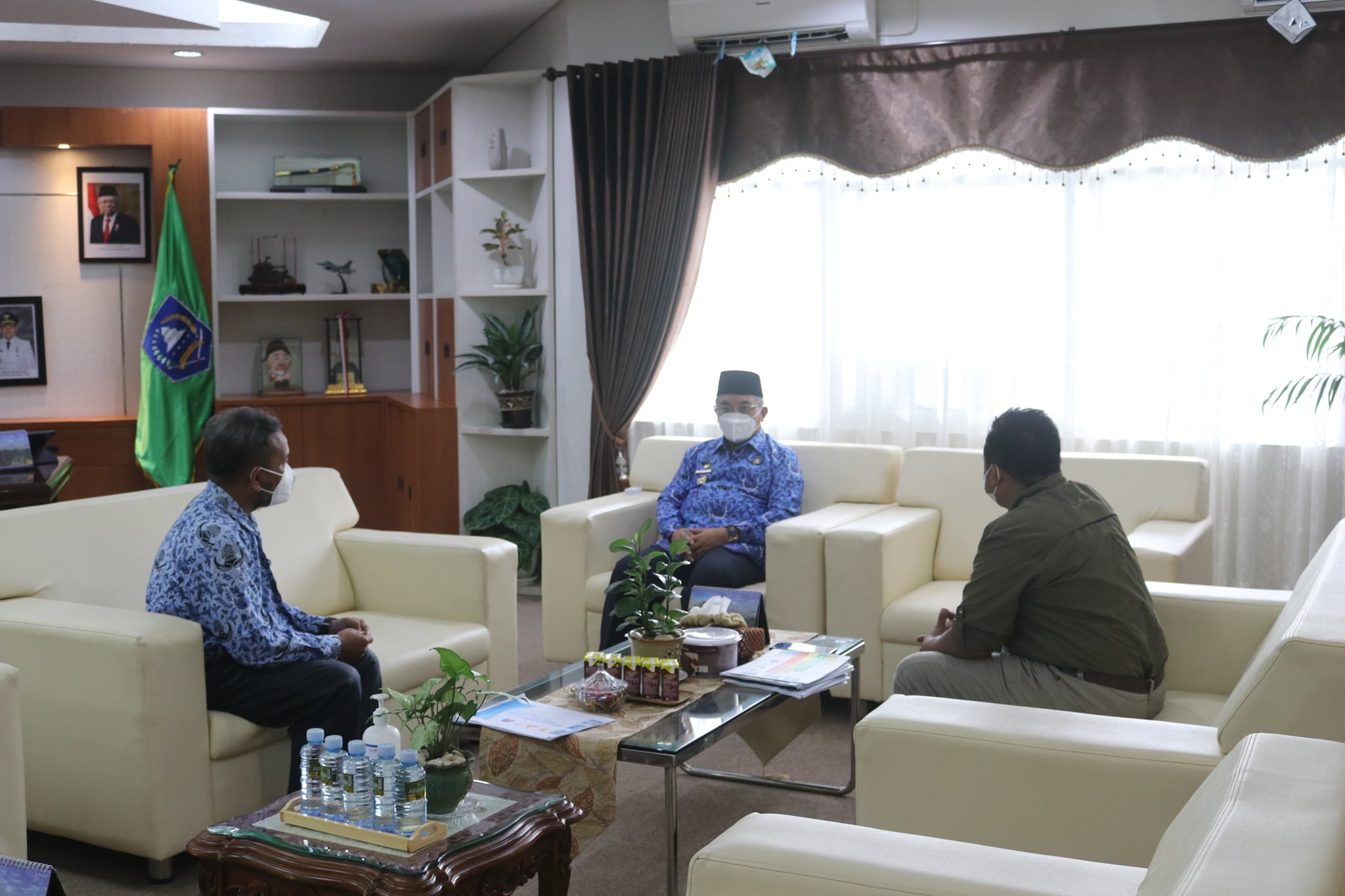 BUPATI HSS TERIMA KUNJUNGAN FEDERASI PANJAT TEBING INDONESIA KAB. HSS