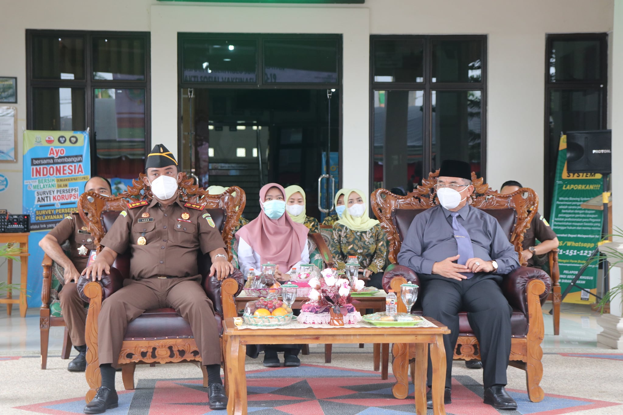 Bupati HSS Hadiri Pelaksanaan Vaksinasi Covid-19 Dalam Rangka Hari Bhakti Adhyaksa Ke-61