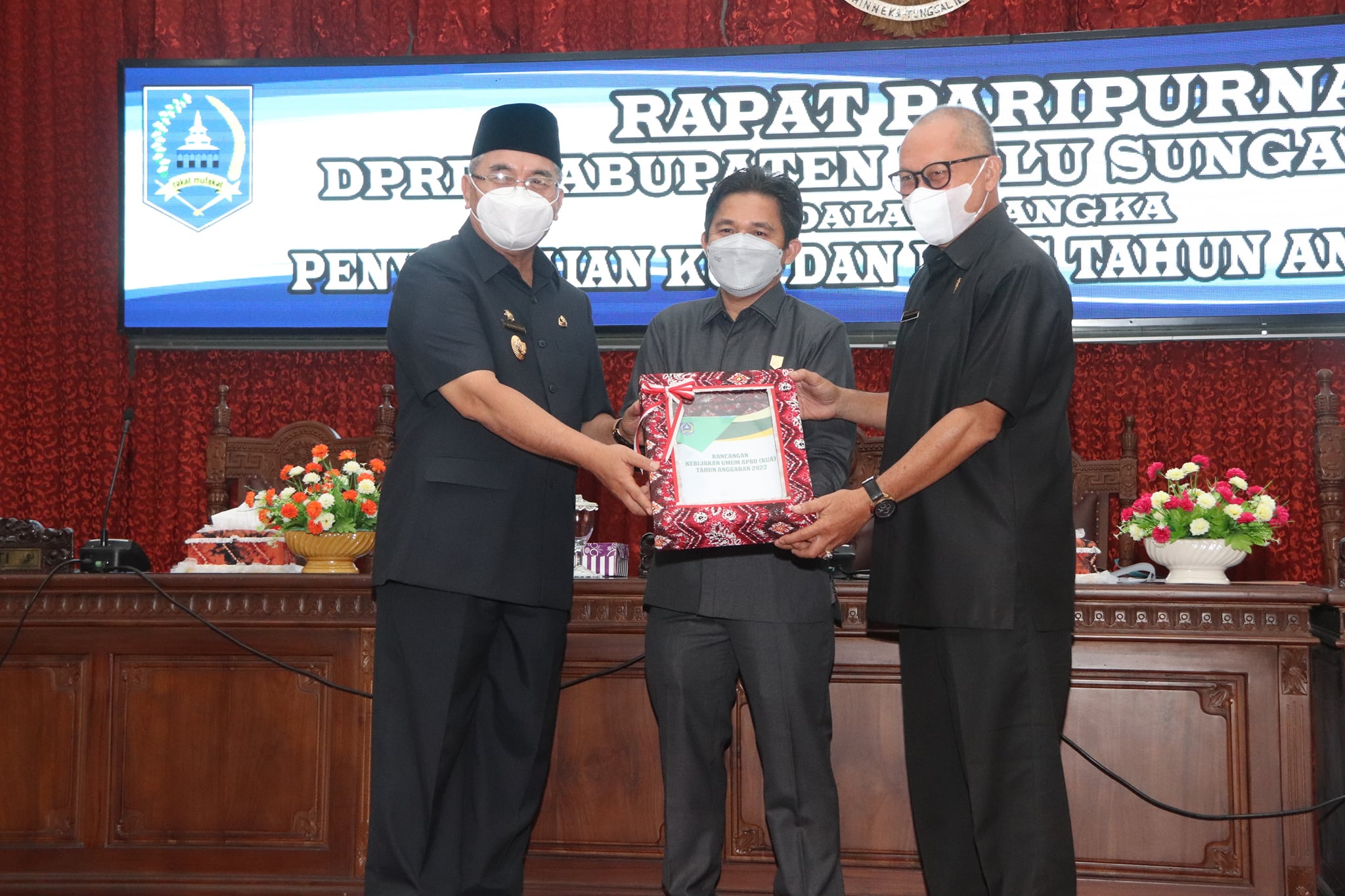 BUPATI HULU SUNGAI SELATAN SAMPAIKAN KUA DAN PPAS TAHUN ANGGARAN 2022