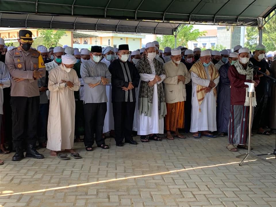 Pemerintah Kabupaten Hulu Sungai Selatan mengucapkan Belasungkawa yang sedalam-dalamnya atas meninggalnya TGH. Muhammad Ridwan Baseri / Guru Kapuh (Ketua MUI Kab. HSS, Pengasuh Majelis Taklim Al-Hidayah, Pengasuh Ponpes Ibnu Atthaillah)