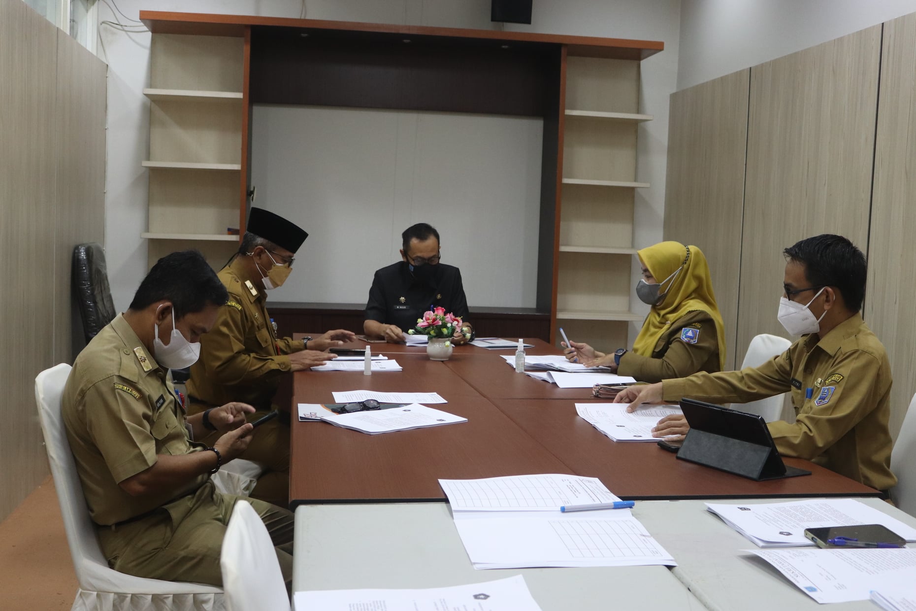 Sekda Kab. HSS Pimpin Rapat Tim Koordinasi Kerja Sama Daerah