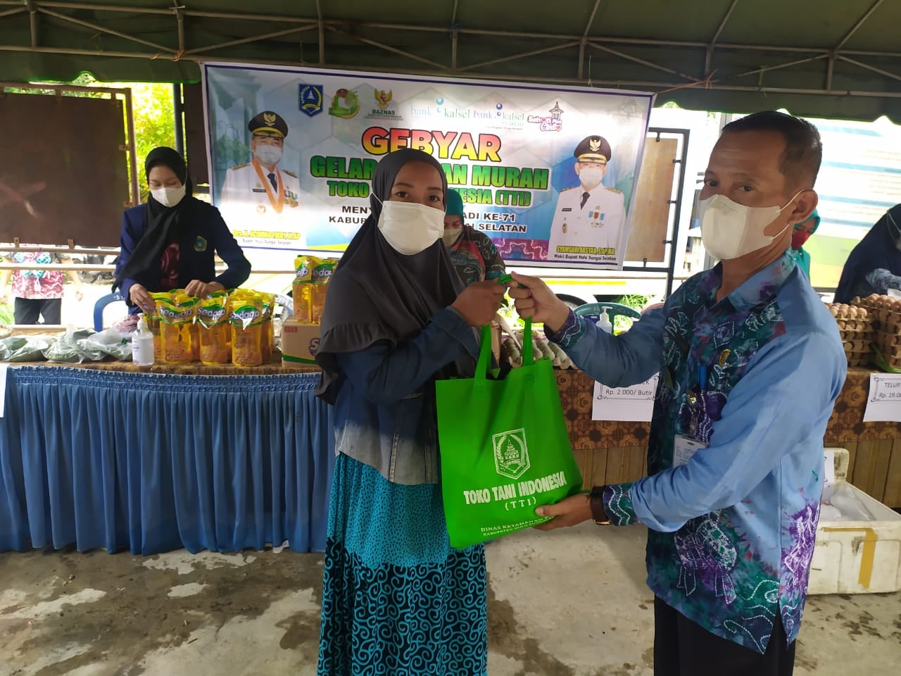 GEBYAR GELAR PANGAN MURAH TTI DI DESA TANAH BANGKANG
