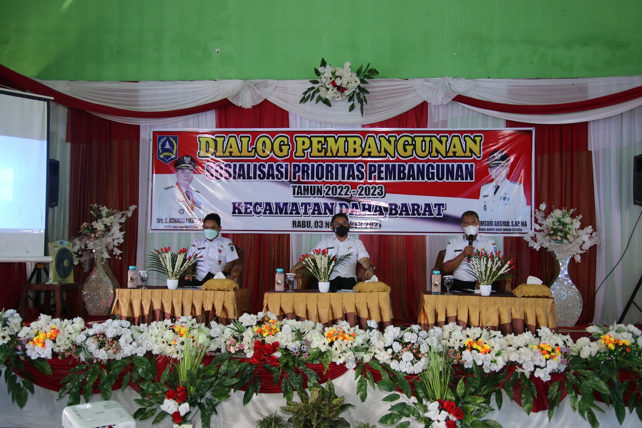 PEMKAB HSS GELAR DIALOG PEMBANGUNAN DI KECAMATAN DAHA BARAT