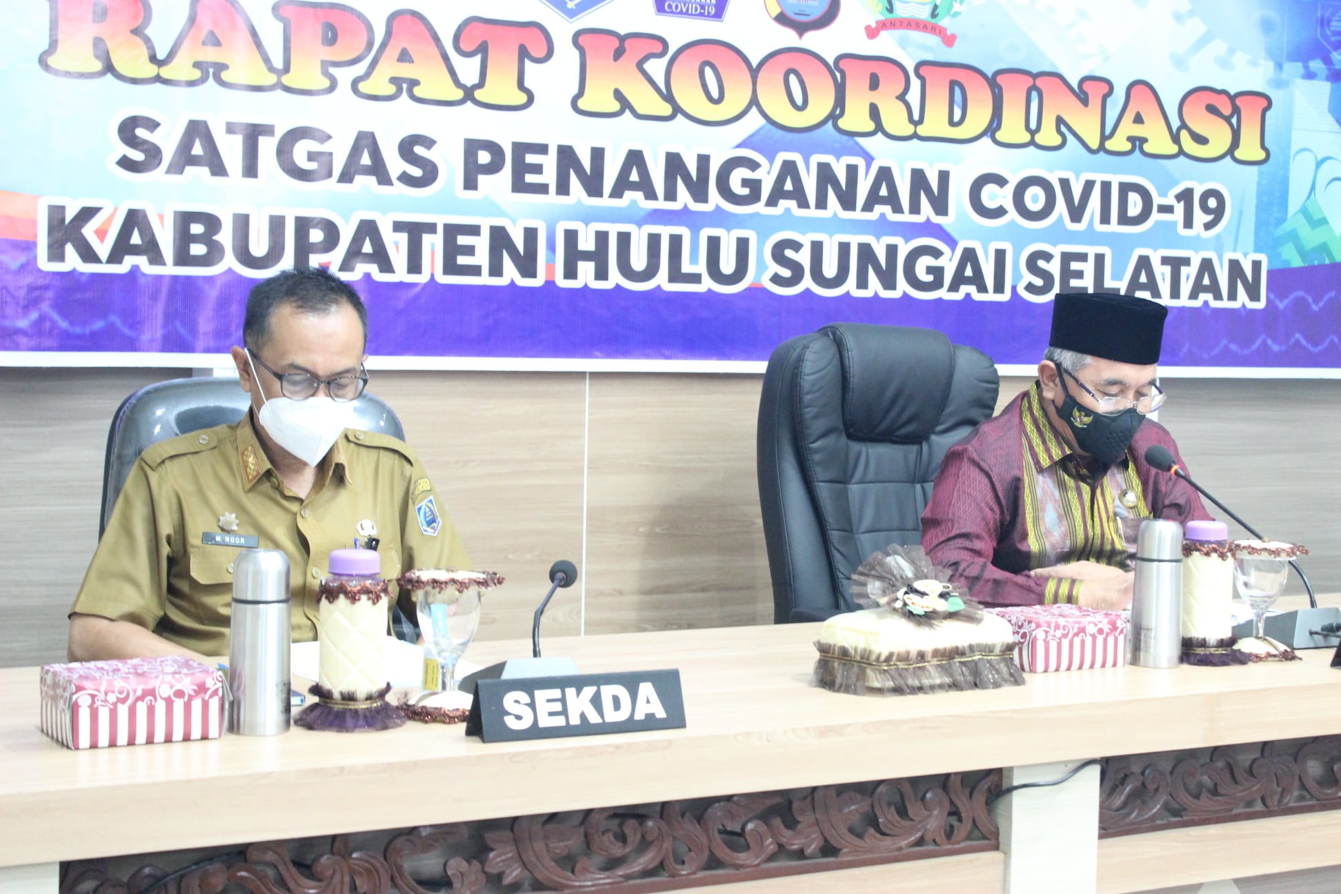 ANTISIPASI COVID-19 MENJELANG NATAL DAN TAHUN BARU, PEMKAB HSS GELAR RAPAT SATGAS COVID-19