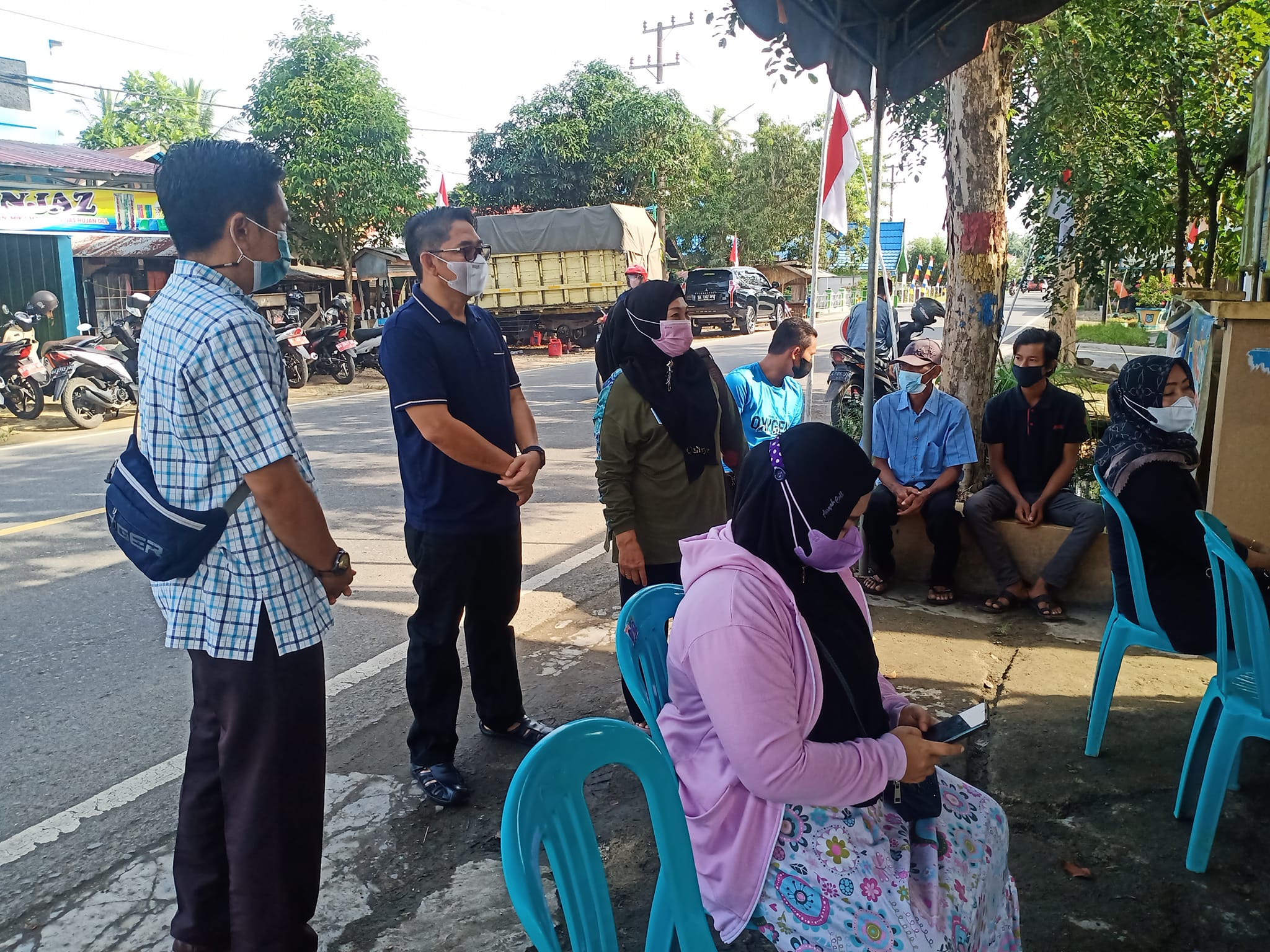 Pemerintah Kabupaten Hulu Sungai Selatan (Pemkab HSS) terus gencar dalam melaksanakan vaksinasi serentak sebagai upaya memutus rantai penyebaran virus Covid-19