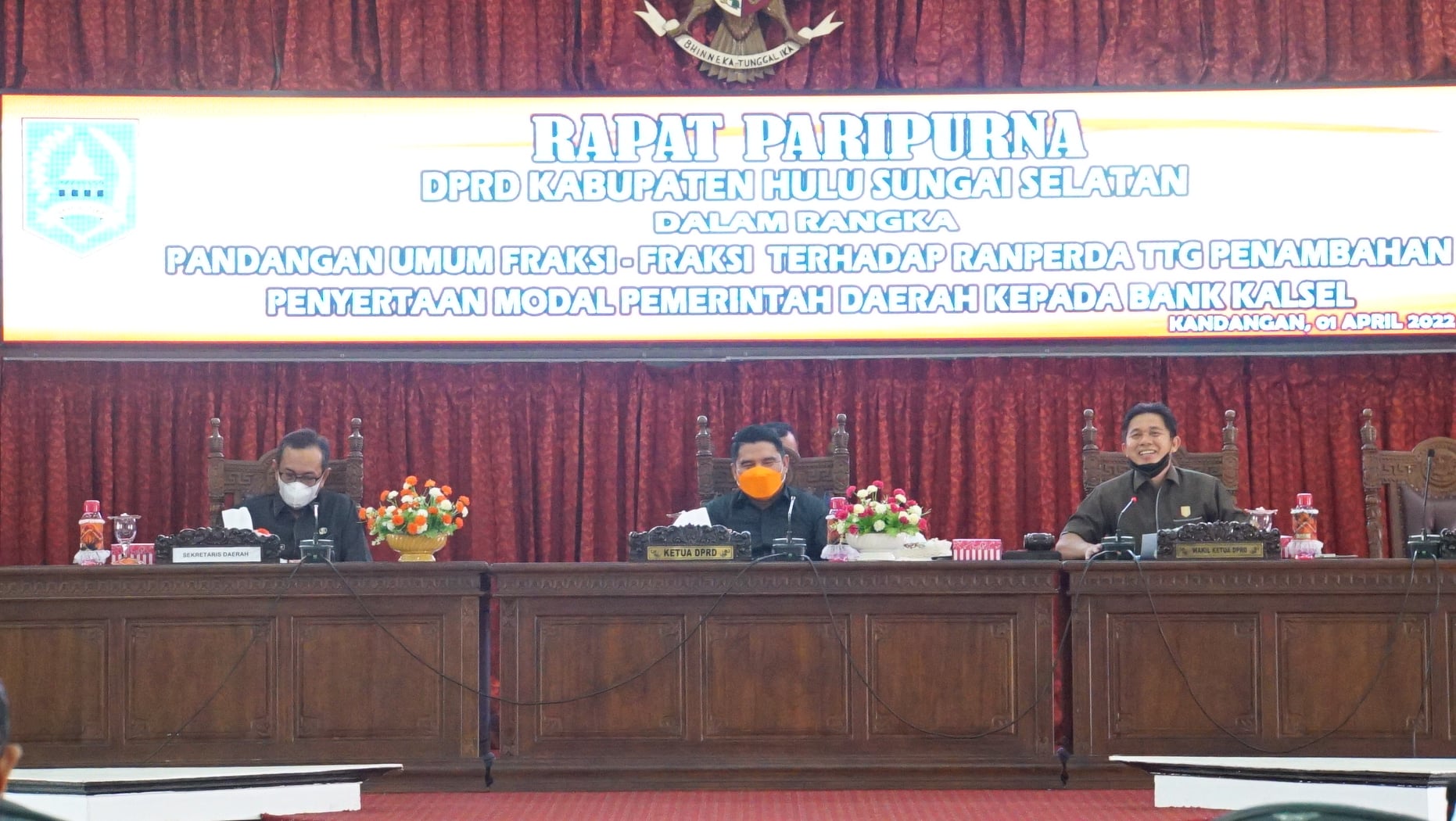 Fraksi DPRD Kab. HSS Sampaikan Pandangan Umum Atas Ranperda Penyertaan Modal Pemda Kepada Bank Kalsel
