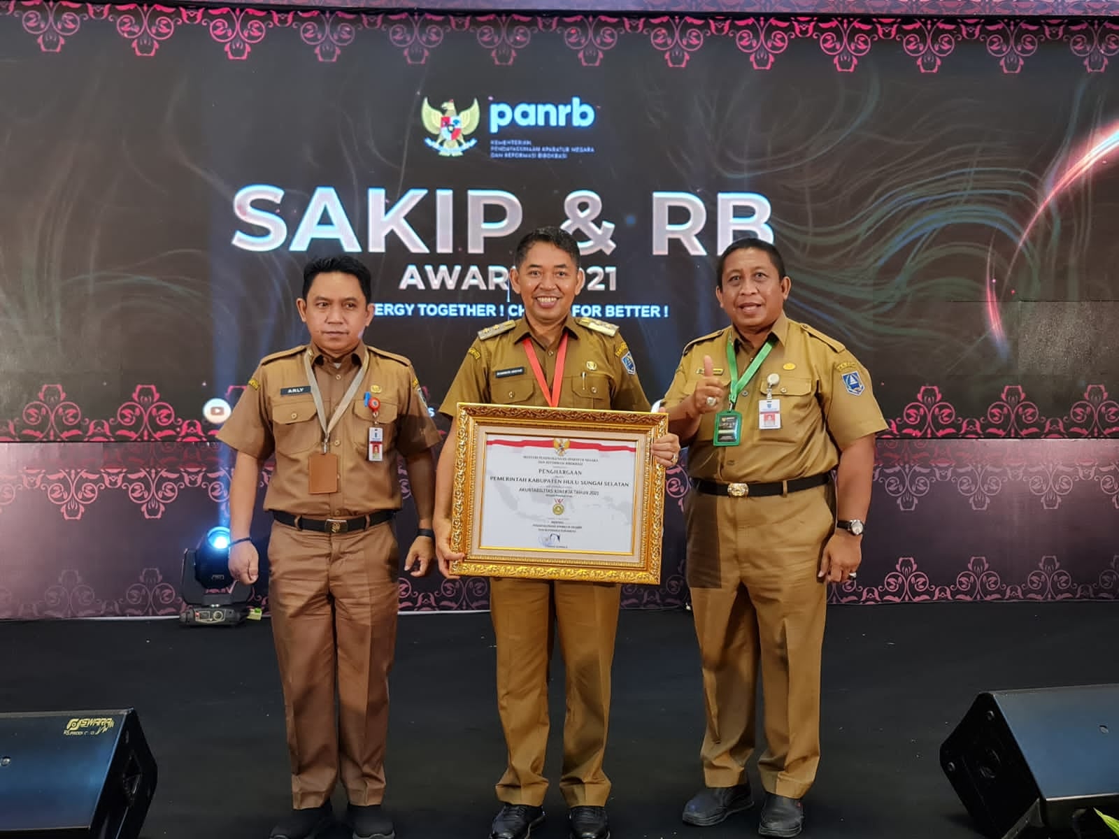 Kabupaten Hulu Sungai Selatan Raih Penghargaan Tertinggi SAKIP dari KemenpanRB