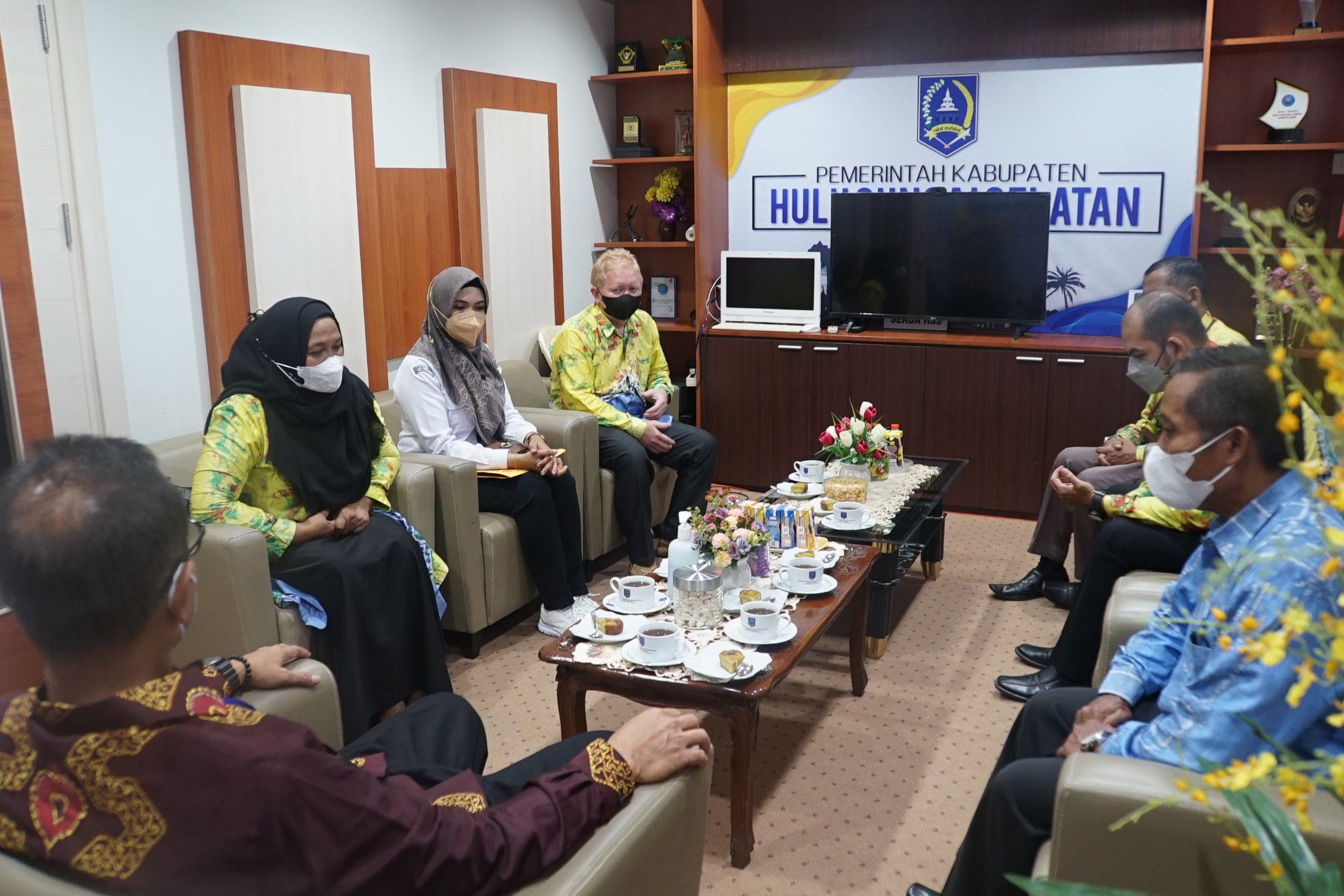 SEKDA KABUPATEN HSS TERIMA KUNJUNGAN KPU KABUPATEN HSS