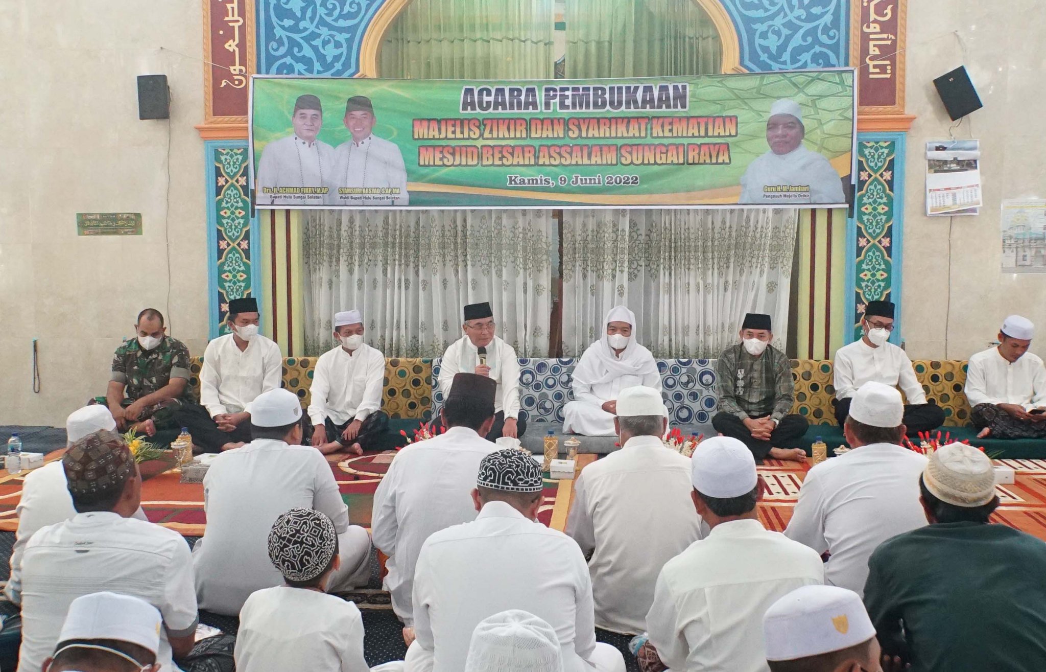 BUPATI HSS MENGHADIRI ACARA PEMBUKAAN MAJELIS ZIKIR DAN SYARIKAT KEMATIAN MESJID BESAR ASSALAM SUNGAI RAYA