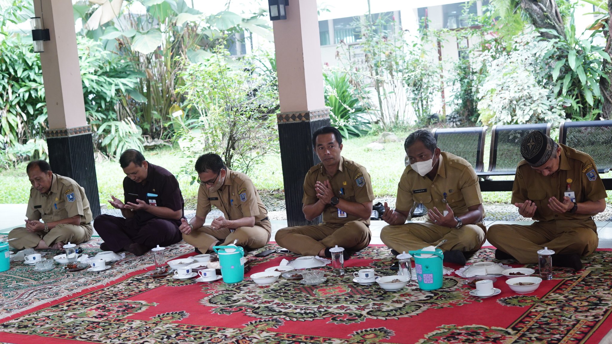 PEMKAB HSS MELAKUKAN SYUKURAN DALAM RANGKA MERAYAKAN HARI RAYA QURBAN