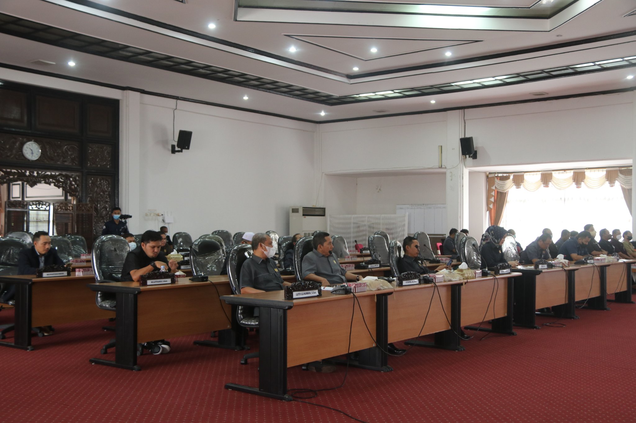 Tanggapan Eksekutif Atas Ranperda Tentang Pajak dan Retribusi Daerah