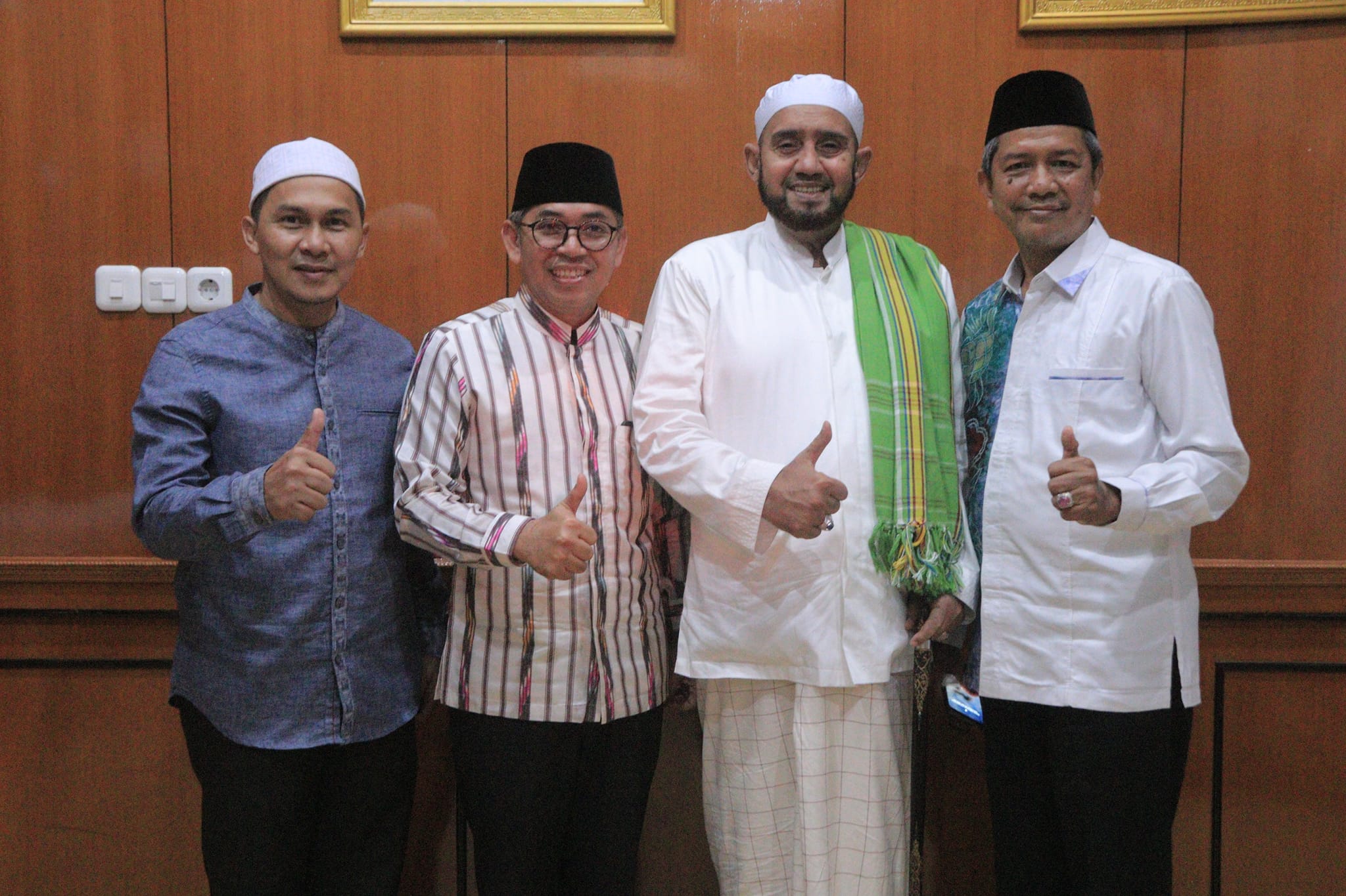 “HABIB SYECH AKAN OBATI KERINDUAN MASYARAKAT HSS”