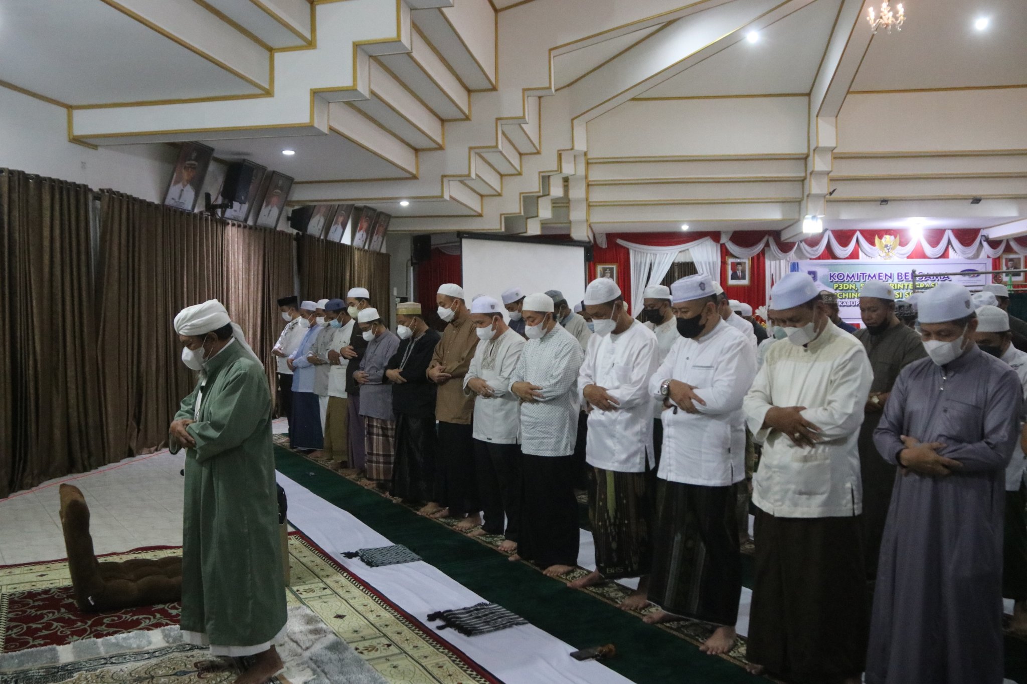 Gerakan Sholat Subuh Berjamaah Dan Pengajian Rutin Subuh Rabu Lingkup Pemkab. HSS