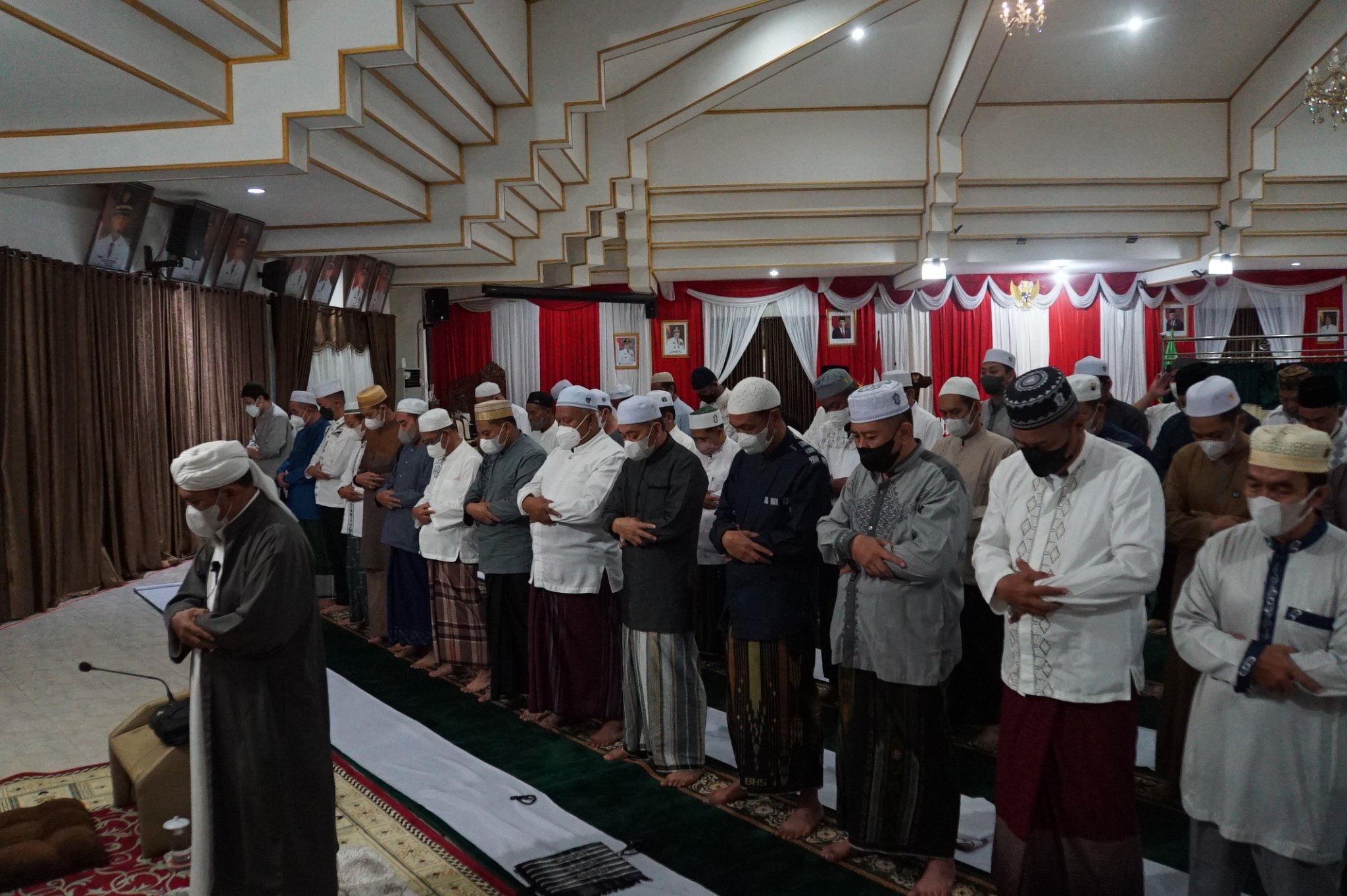 Sholat Subuh Berjamaah Dan Pengajian Rutin Subuh Rabu Lingkup Pemkab. HSS
