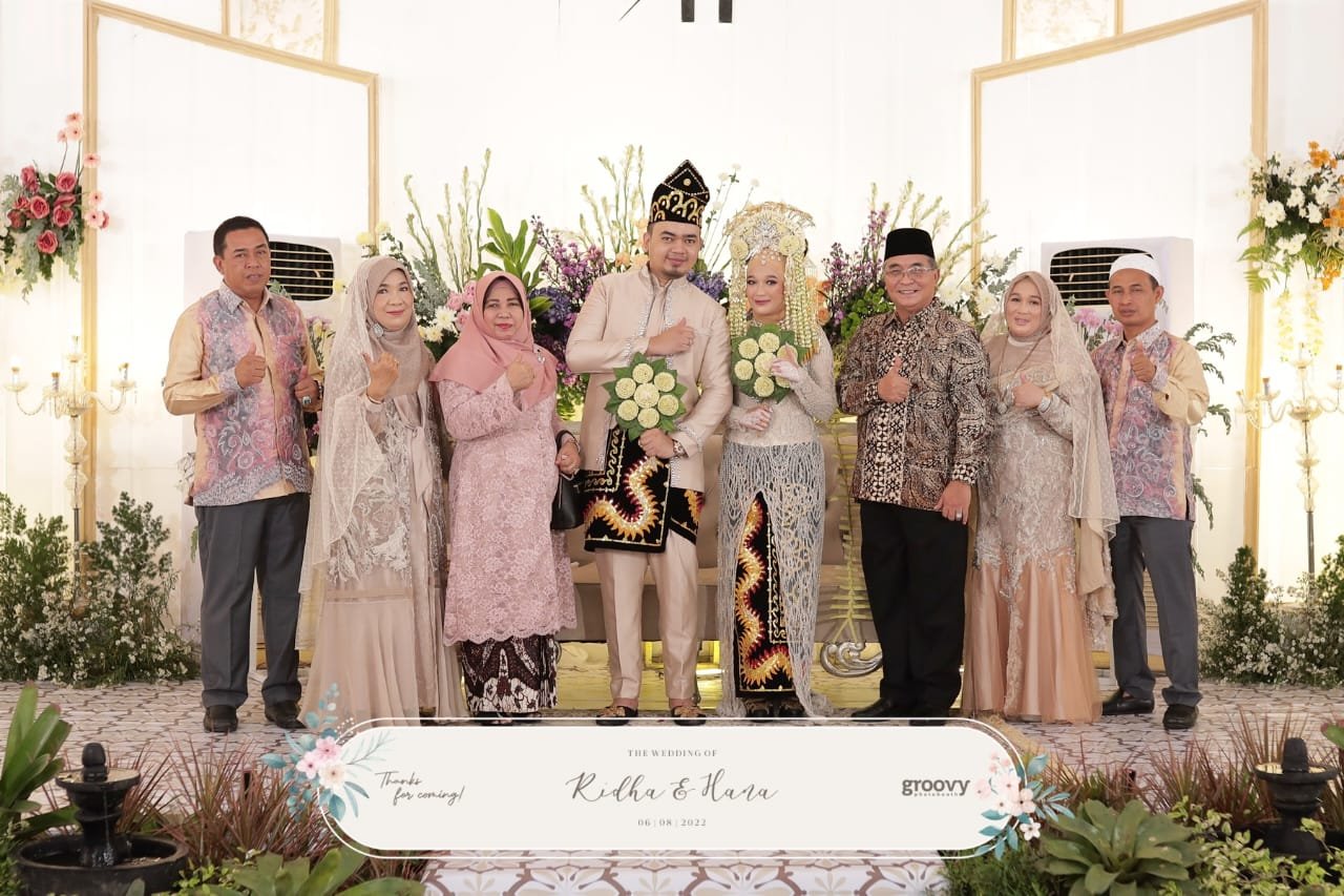 Bupati HSS dan Wabub HSS Menghadiri Resepsi Perkawinan dr. M. Ridha Ripani Dengan dr. Dewi Norhana Puteri