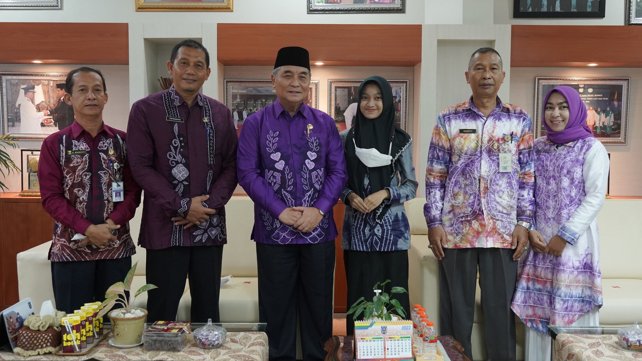 BUPATI HSS LEPAS PELAJAR PELOPOR KESELAMATAN LLAJ HSS MENUJU NASIONAL