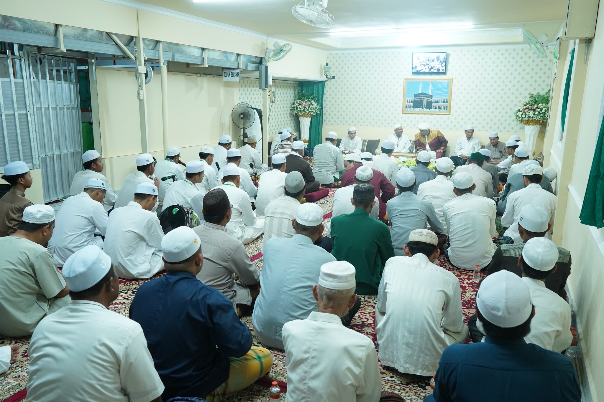 Wabup HSS Hadiri Perayaan Maulid Nabi Muhammad SAW di Majelis Ta’lim dan Dzikir Thariqatul Mahabbah Ustadz M. Alamsyah Tanayung Desa Pandulangan