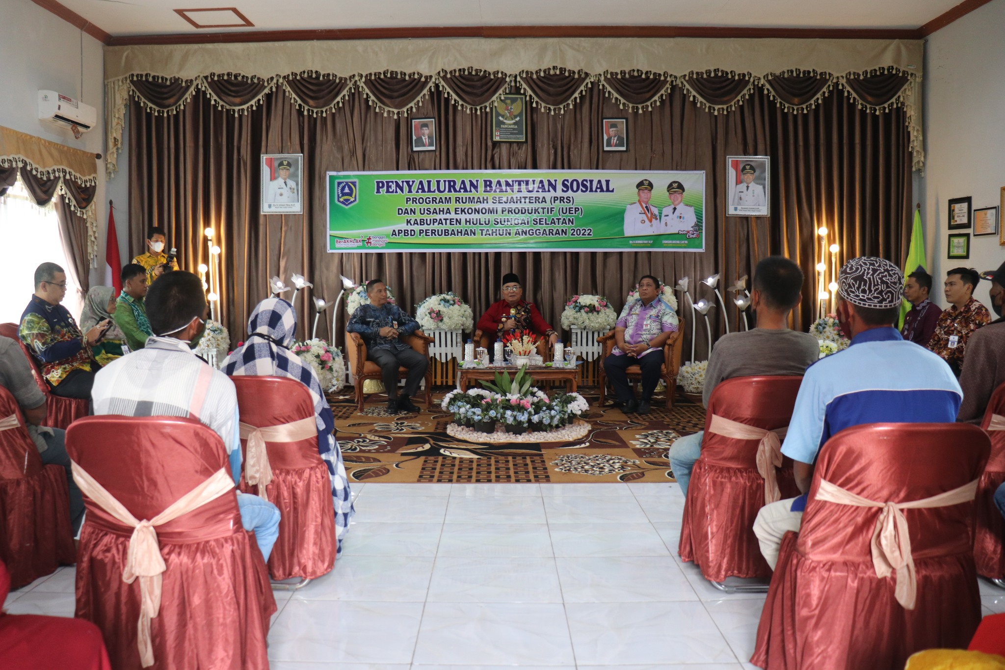 Penyaluran Bantuan PRS dan UEP Wilayah 3 Daha