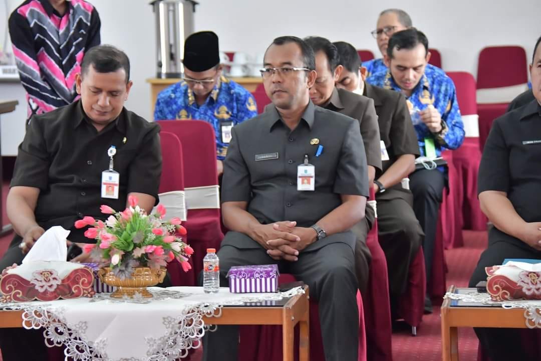 Sekda HSS Menghadiri Rapat Paripurna DPRD Kab. HSS