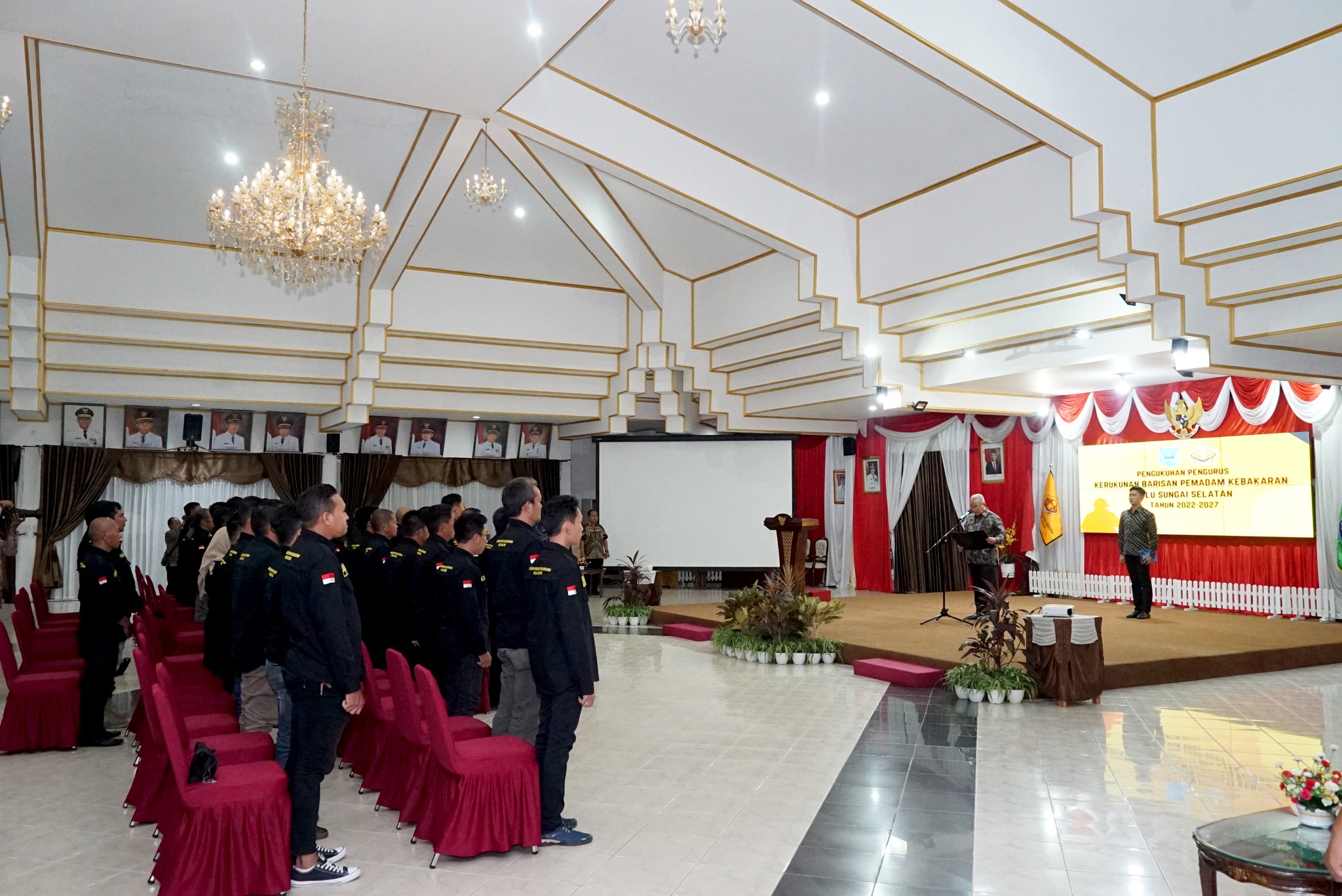 “BUPATI HSS KUKUHKAN 41 ORANG PENGURUS KERUKUNAN BPK KABUPATEN HSS PERIODE TAHUN 2022-2027”