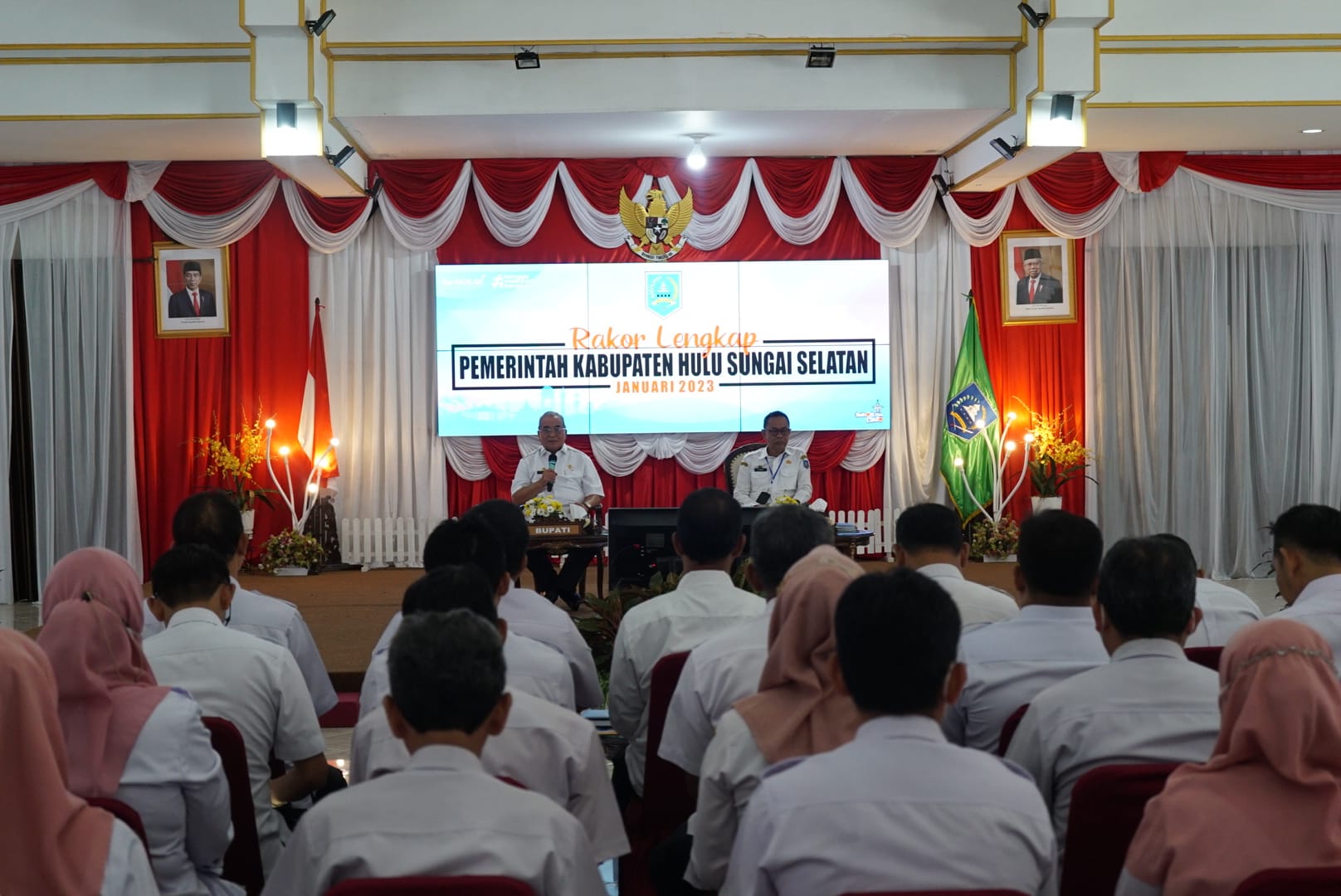 PEMKAB HSS MENGADAKAN RAKOR BULANAN