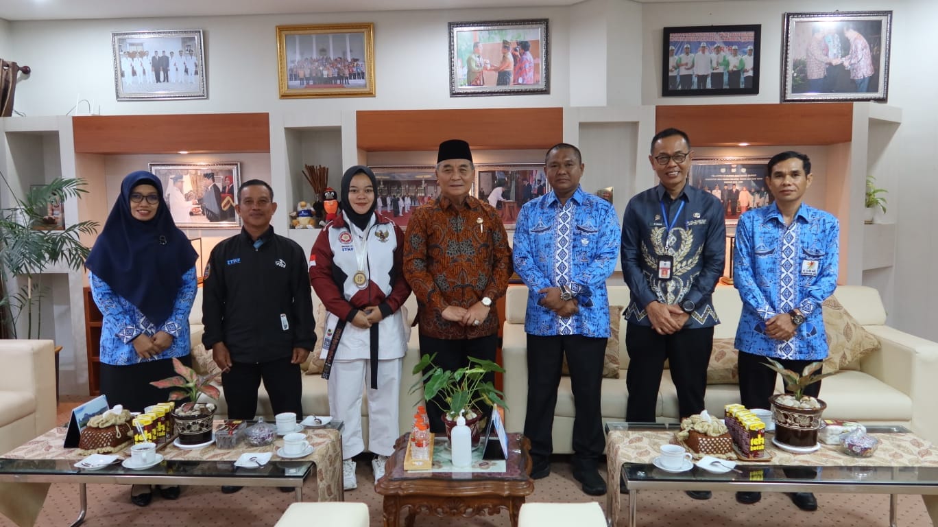 BUPATI HSS TERIMA KUNJUNGAN DARI KORMI HSS
