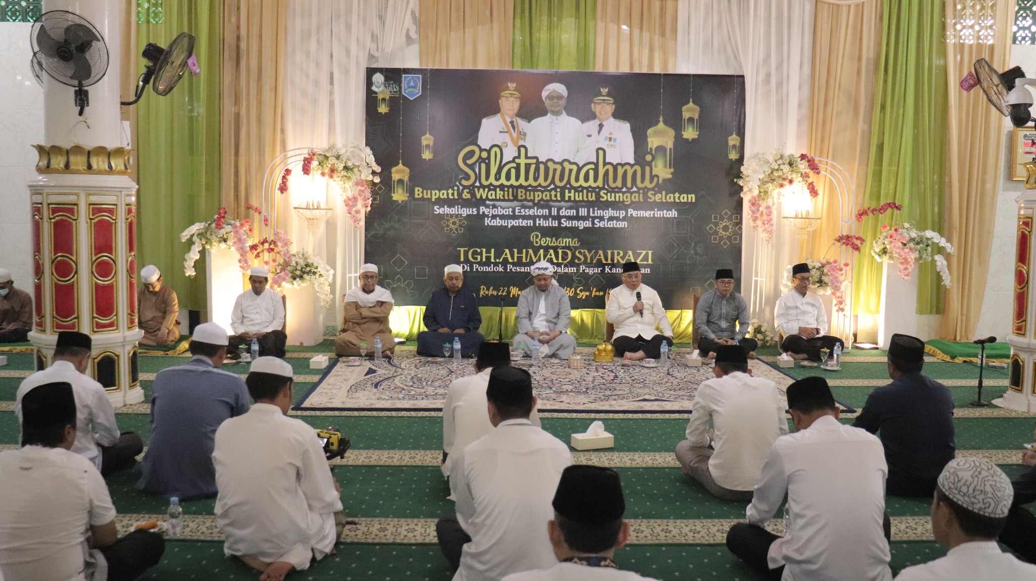 PEMKAB HSS GELAR MUZAKARAH DAN SILATURAHMI BERSAMA ABAH GURU SYAIRAZI