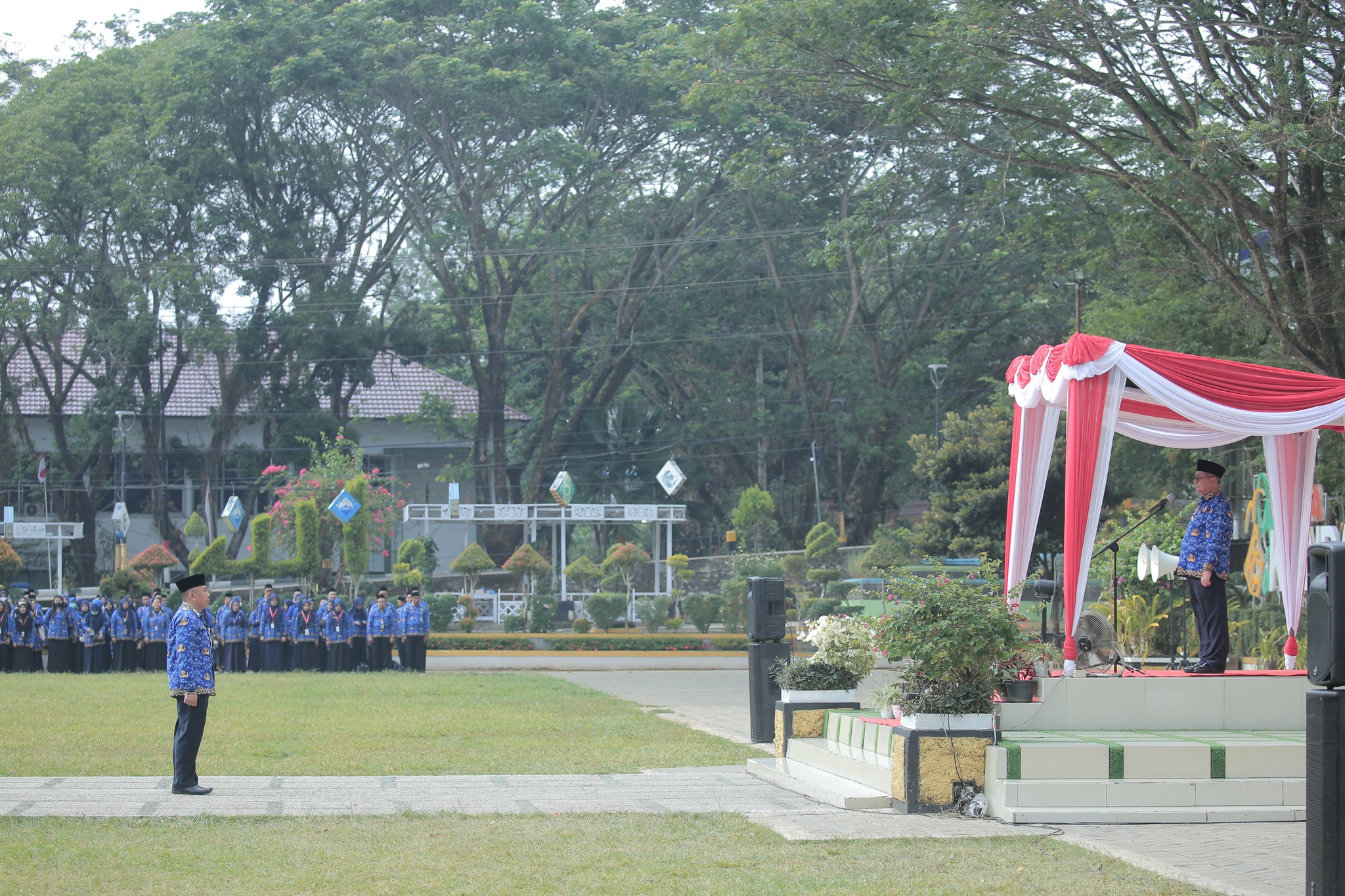 IRUP PADA UPACARA HARI KESADARAN NASIONAL, BUPATI HSS : SAYA UCAPKAN TERIMA KASIH DAN PERMOHONAN MAAF