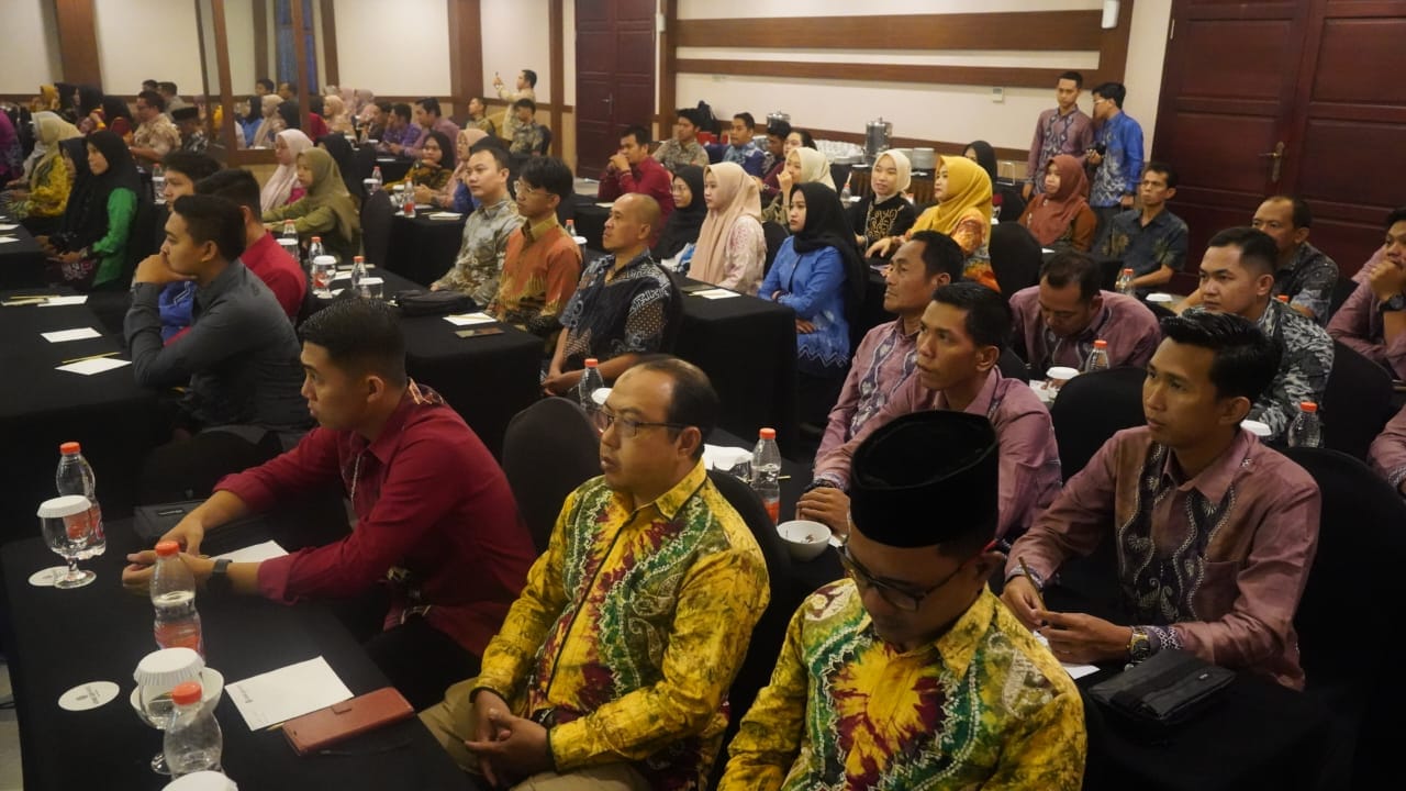 JADIKAN PELAYANAN PUBLIK SEMAKIN BAIK, PJ. BUPATI HULU SUNGAI SELATAN BUKA KEGIATAN CAPACITY BUILDING.
