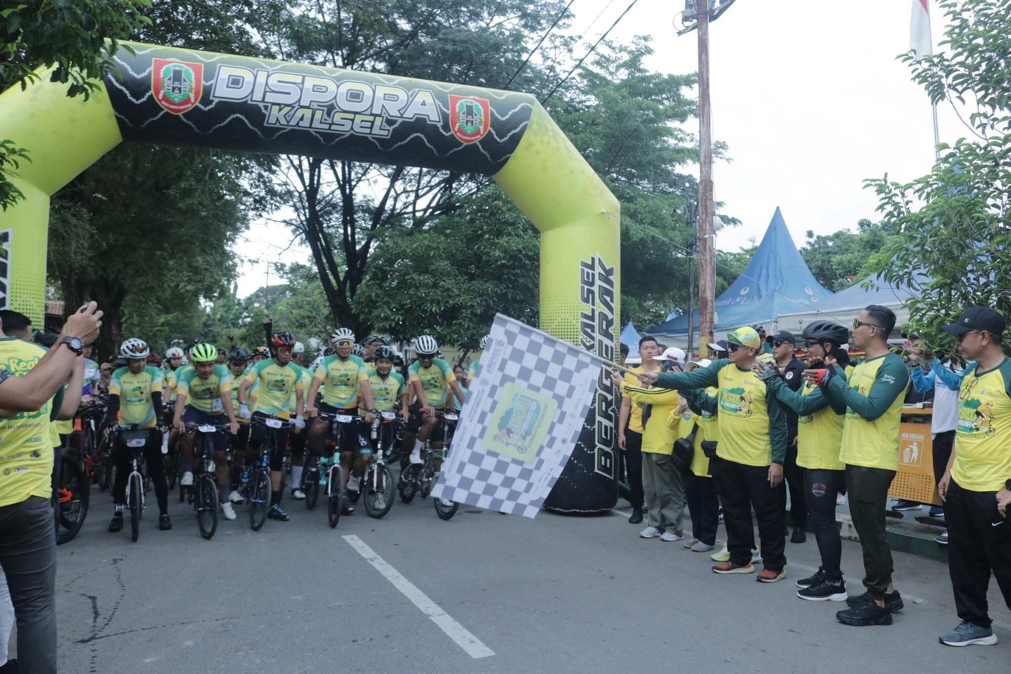 BUKA KEGIATAN FUN BIKE, PJ BUPATI HARAPKAN MASYARAKAT GEMAR BEROLAHRAGA DEMI TINGKATKAN KEBUGARAN