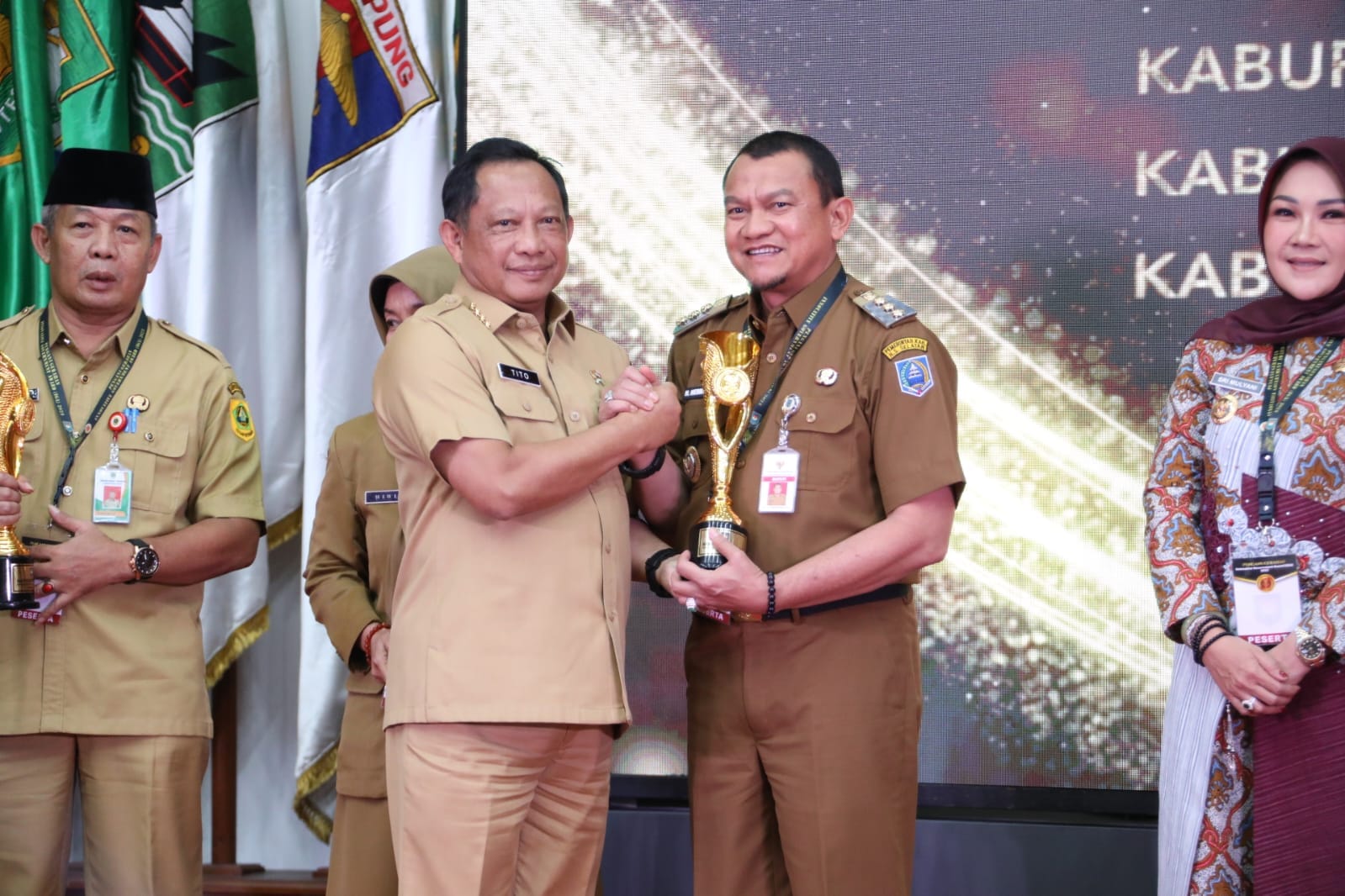 KONSISTEN! HSS KEMBALI DIANUGERAHI PENGHARGAAN INNOVATIVE GOVERMENT AWARD 5 KALI BERTURUT-TURUT