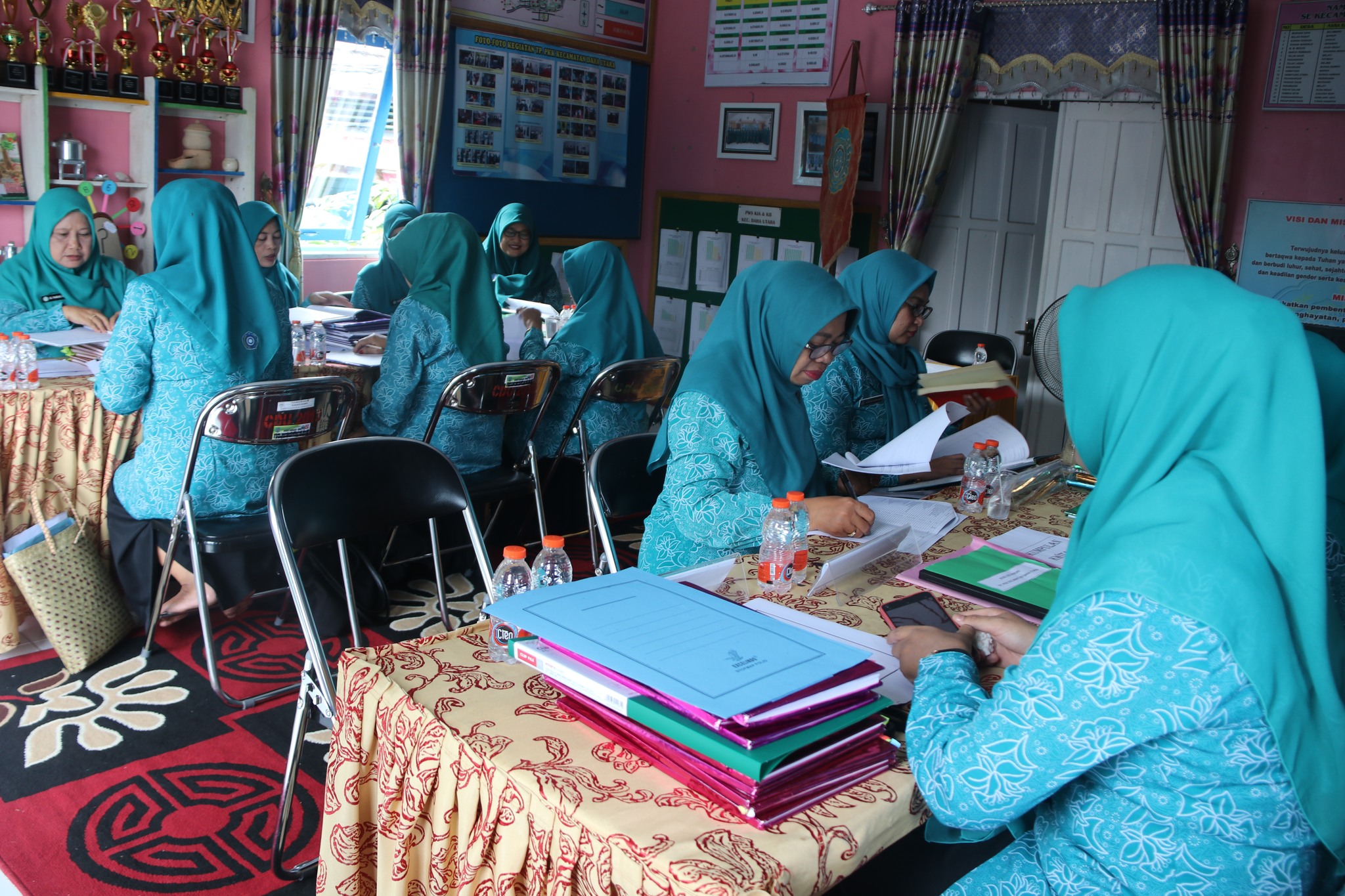TP. PKK KAB. HSS KEMBALI LAKUKAN PENILAIAN LOMBA DI KECAMATAN DAHA UTARA