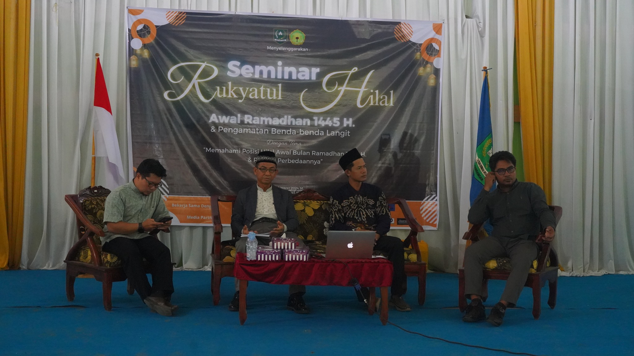 SEMINAR ILMIAH DAN RUKYATUL HILAL: MEMPERDALAM PEMAHAMAN AWAL RAMADHAN DAN KEAGUNGAN ALAM SEMESTA DI KAMPUS II STAI DARUL ULUN KANDANGAN
