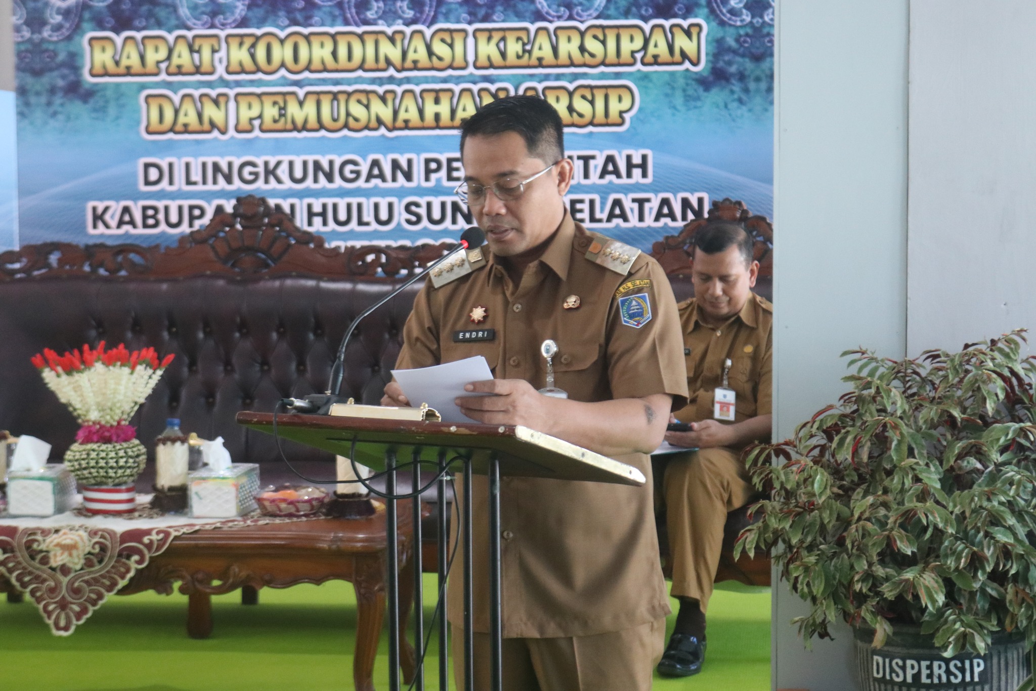 PJ. BUPATI HSS BUKA RAPAT KOORDINASI KEARSIPAN KABUPATEN HULU SUNGAI SELATAN 2024