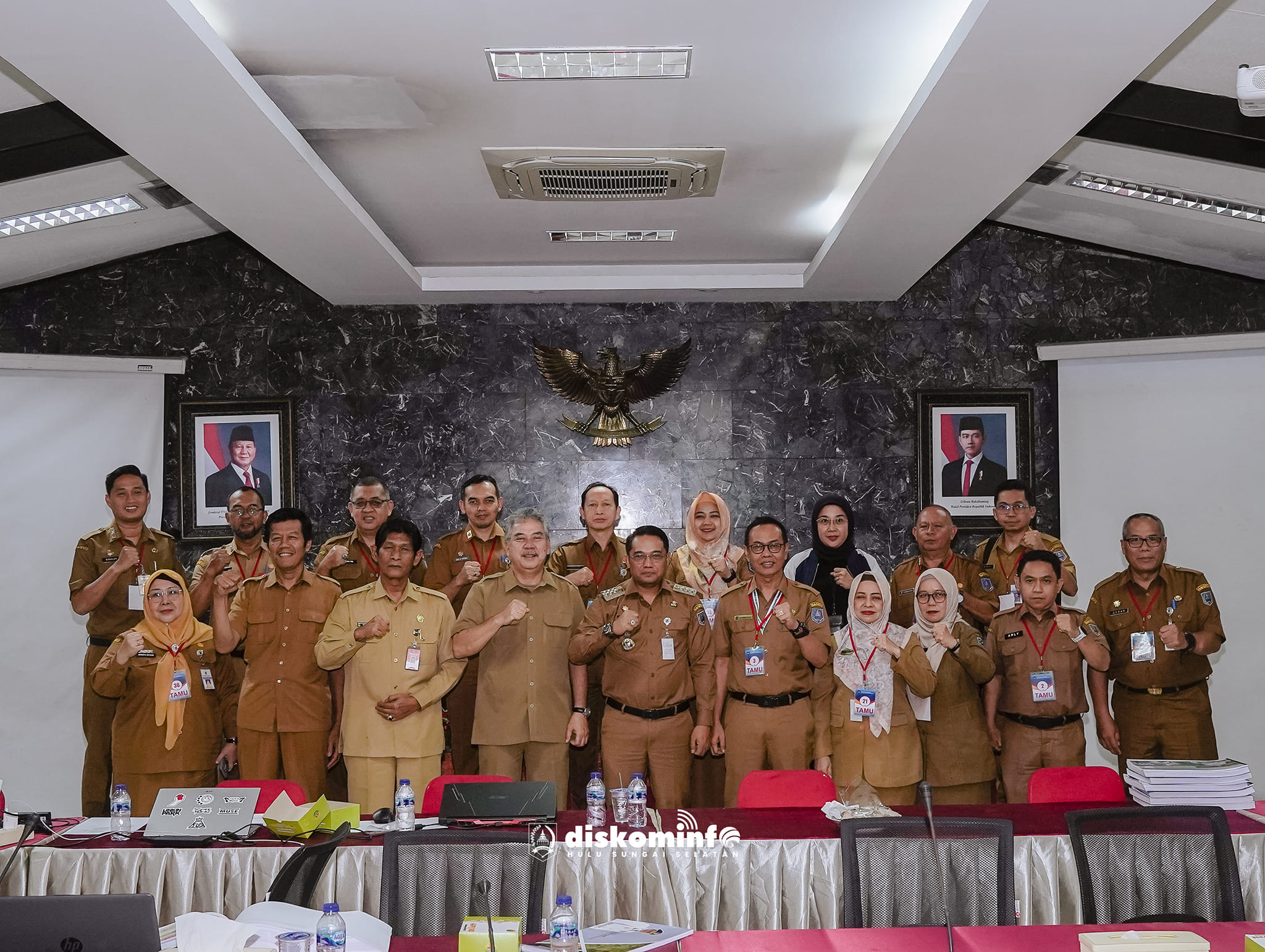 KEMENDAGRI LAKUKAN EVALUASI KINERJA TRIWULAN PENJABAT BUPATI HULU SUNGAI SELATAN