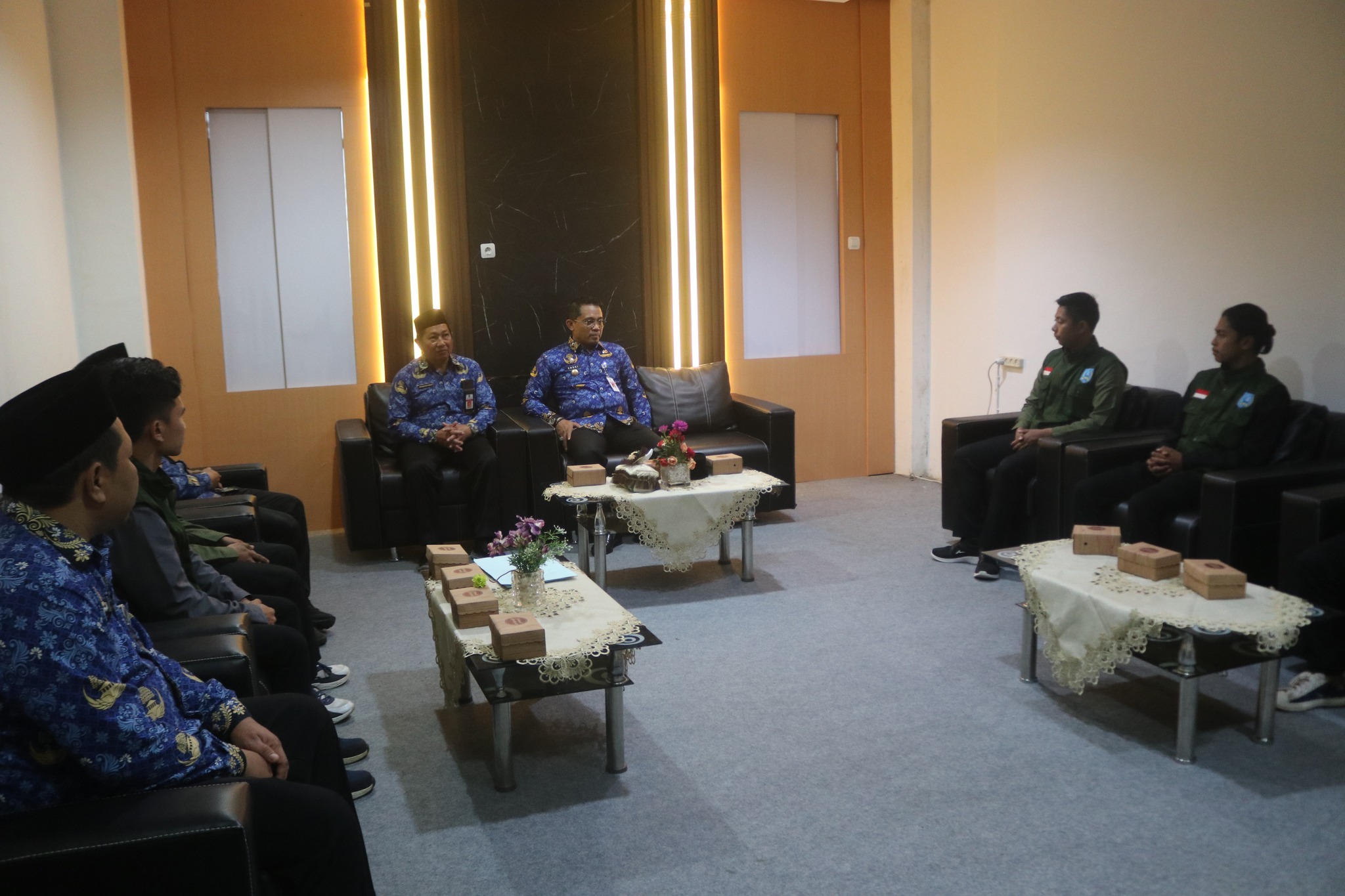 PELEPASAN ENAM PETANI MILENIAL HULU SUNGAI SELATAN UNTUK MAGANG PERTANIAN DI TAIWAN