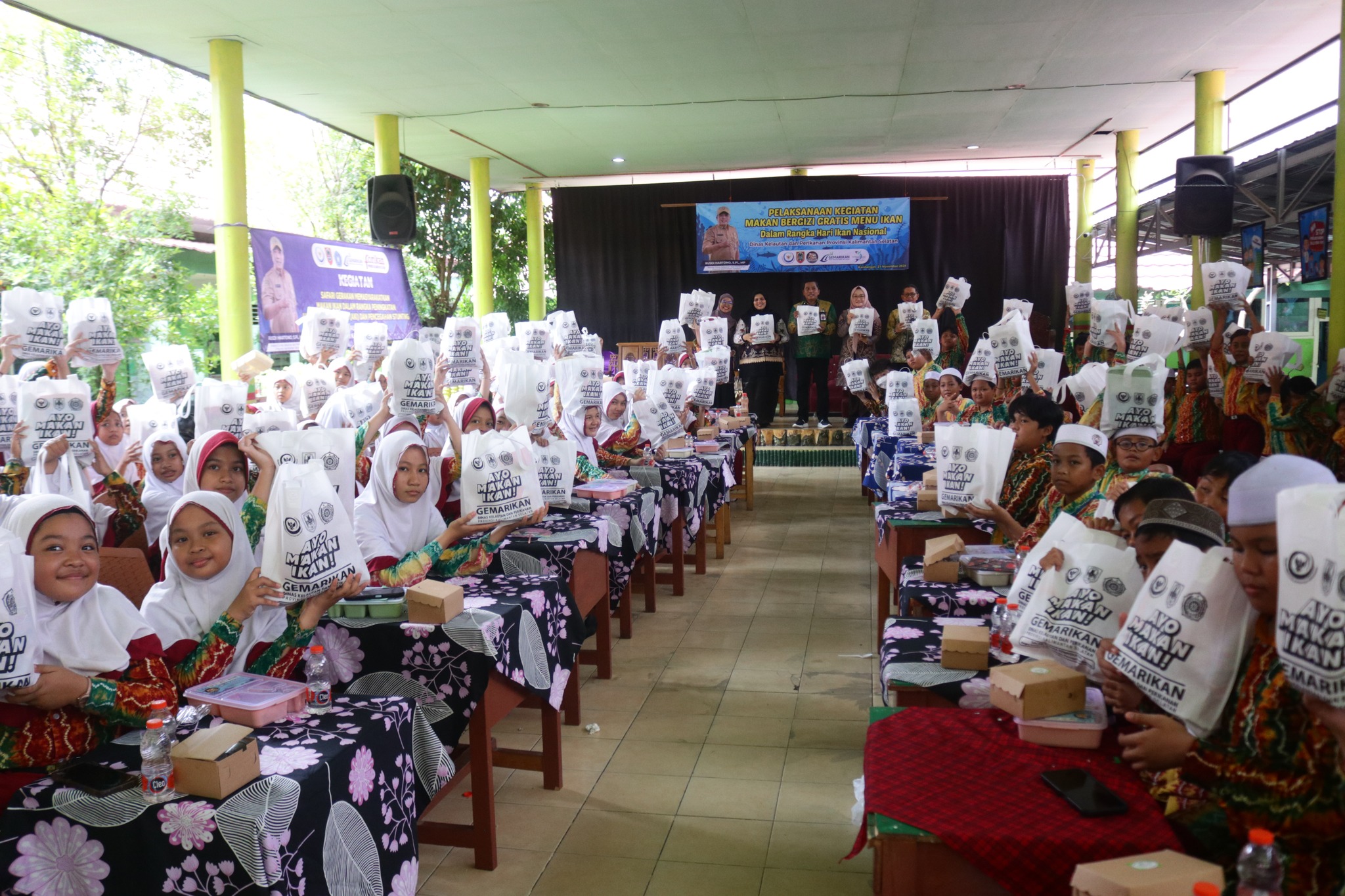 MAKAN BERGIZI GRATIS MENU IKAN MERIAHKAN PERINGATAN HARI IKAN NASIONAL TAHUN 2024