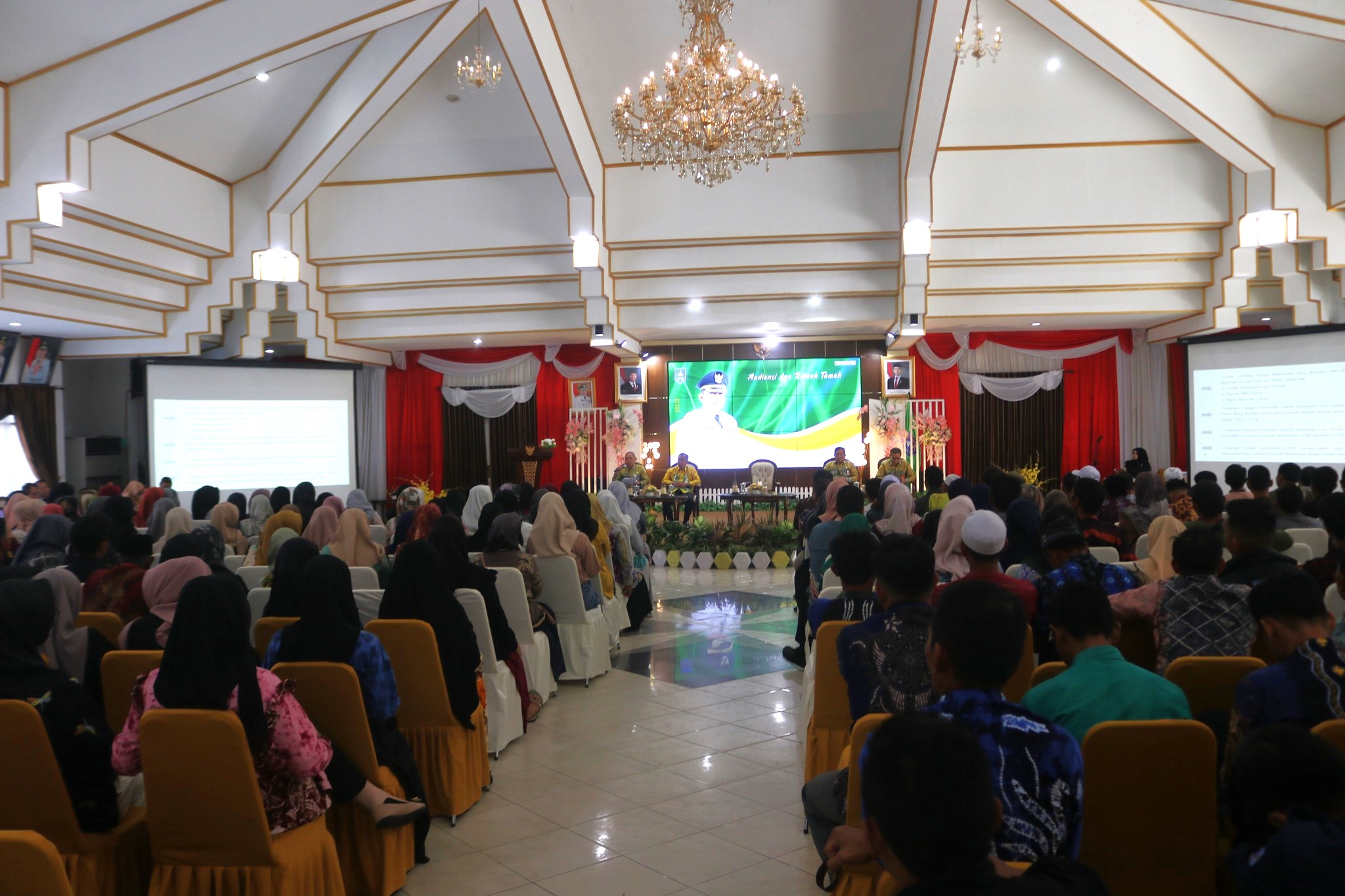 AUDIENSI DAN RAMAH TAMAH DENGAN MASYARAKAT BINAAN DINAS PERTANIAN, DINAS PERIKANAN, DAN DINAS KETAHANAN PANGAN KABUPATEN HULU SUNGAI SELATAN