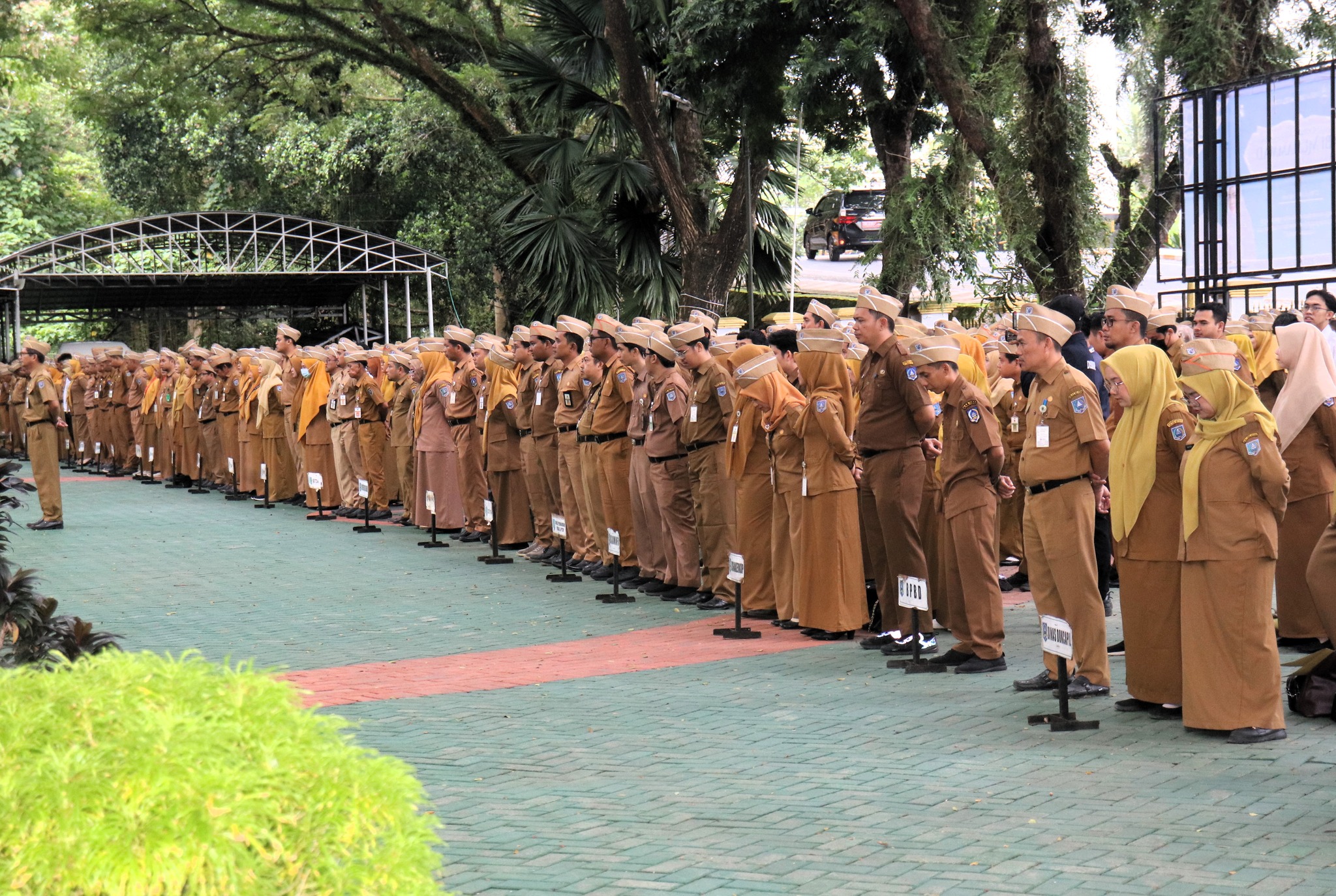 PIMPIN APEL GABUNGAN PEMKAB HSS, SEKDA INGATKAN AKAN WACANA EFISIENSI OLEH PEMERINTAH PUSAT