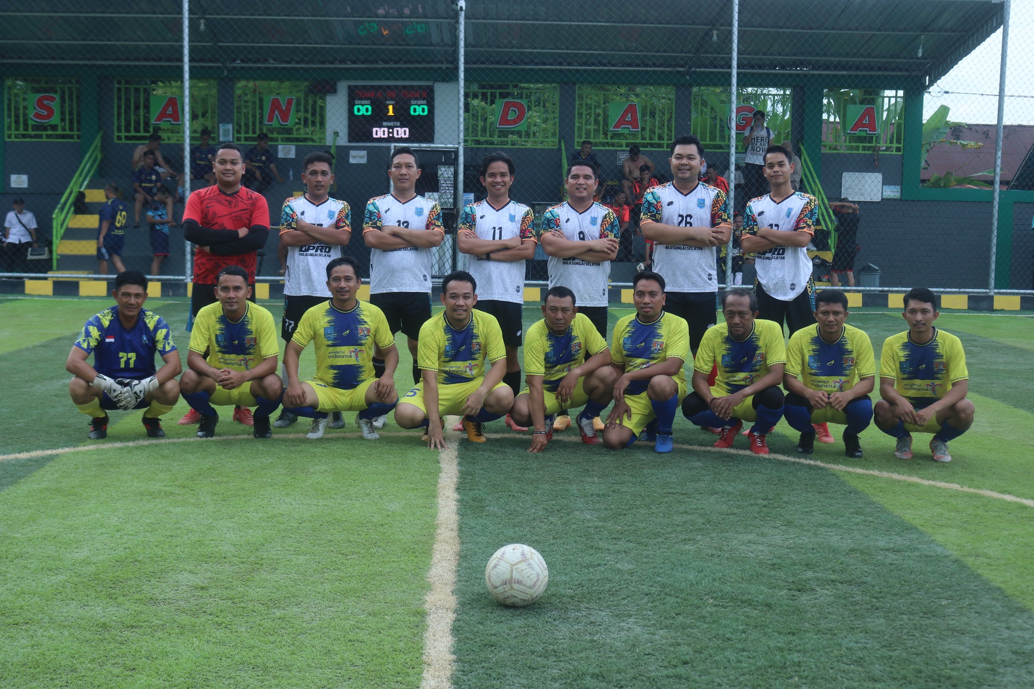 EKSEKUTIF DAN LEGISLATIF PERERAT SILATURAHMI MELALUI MINI SOCCER