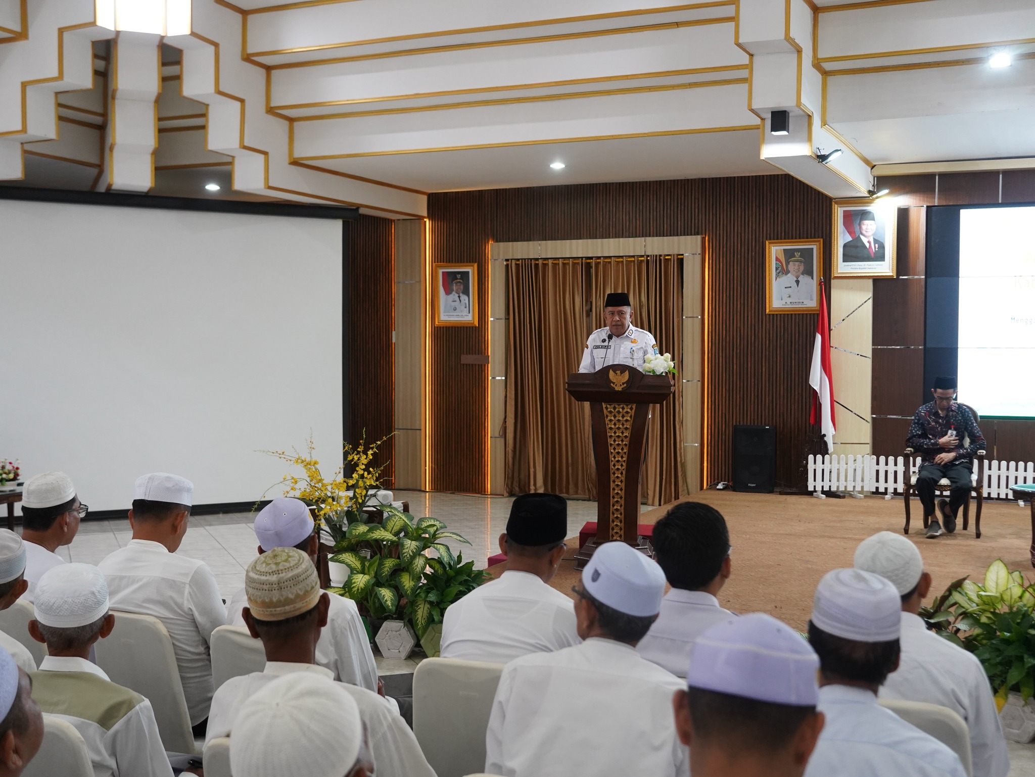 SIAPKAN KEBERANGKATAN CALON JAMAAH HAJI, PEMKAB HSS RESMI BUKA PEMBINAAN MANASIK HAJI TAHUN 2025