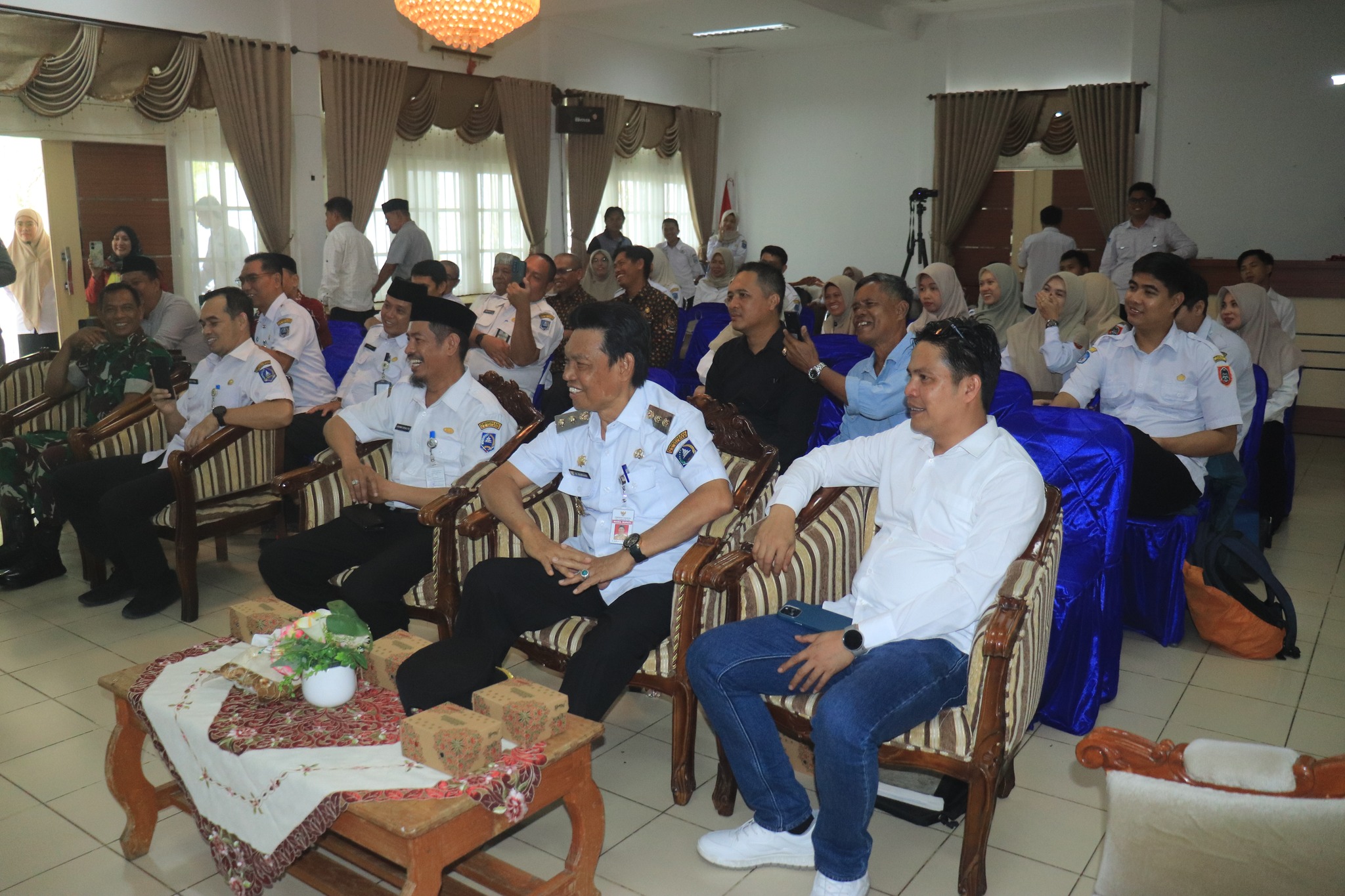 WABUP BUKA DISKUSI PUBLIK & MUSYAWARAH BANUA YANG DIHADIRI PARA TOKOH BANUA DAN IKK HSS