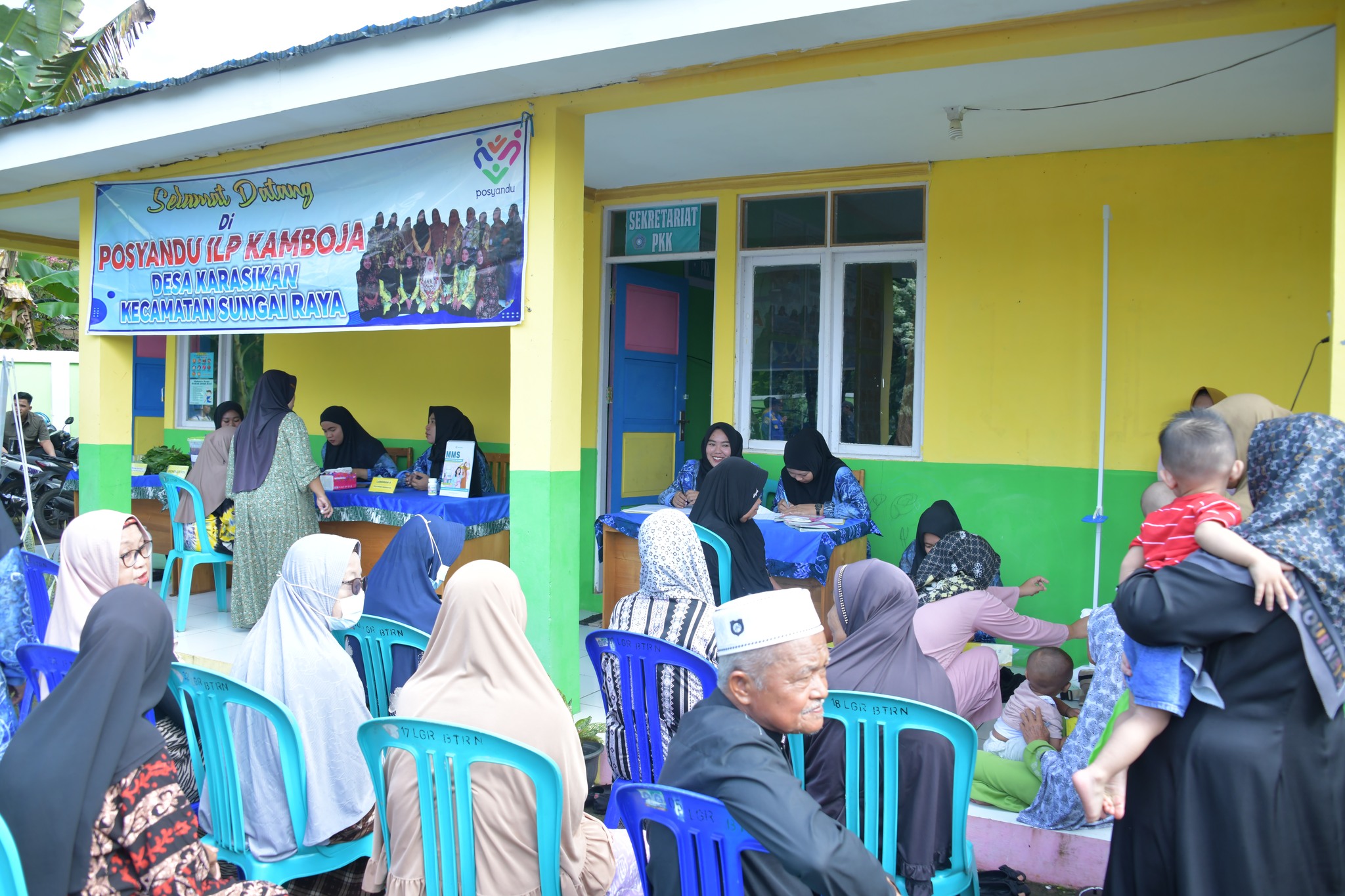 TINJAU LANGSUNG POSYANDU KAMBOJA, BUPATI HSS BERI DUKUNGAN PENUH JELANG LOMBA TINGKAT PROVINSI