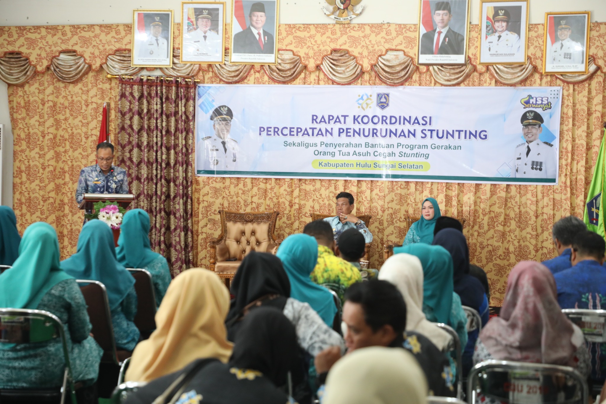 SERAHKAN BANTUAN PROGRAM GENTING, WABUP INGATKAN BAHWA PENGENTASAN STUNTING ADALAH TANGGUNG JAWAB BERSAMA