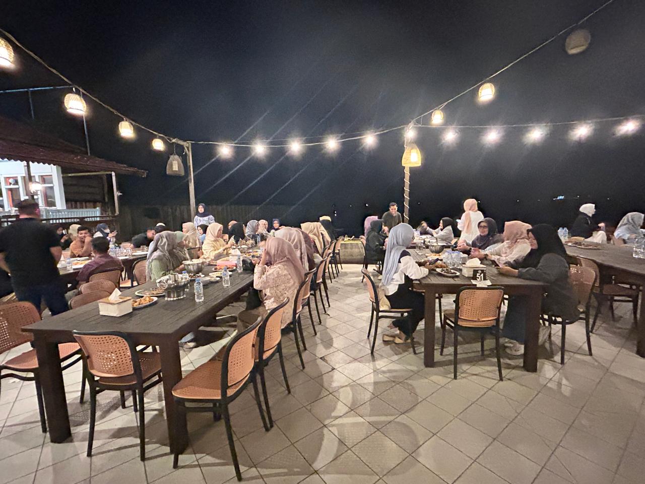 GALA DINNER PERERAT TALI SILATURAHMI DAN SEMANGAT KEBERSAMAAN TP PKK KAB. HSS