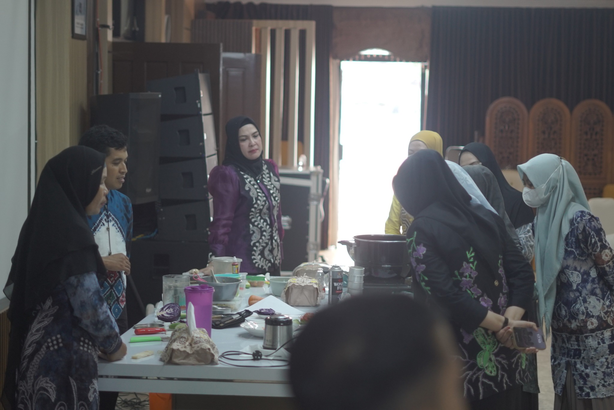 KETUA TP PKK HSS TINJAU PERSIAPAN LOMBA MASAK SERBA IKAN TINGKAT PROVINSI