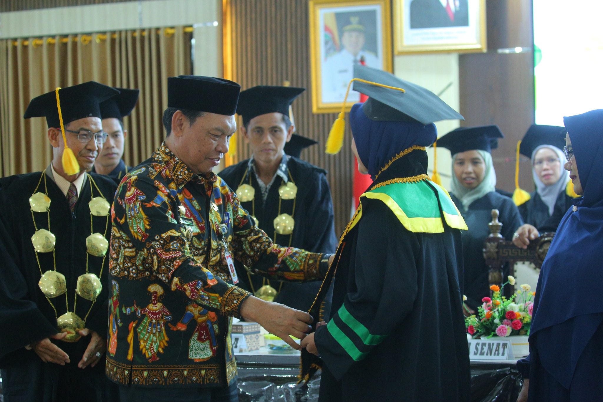 PEMKAB HSS APRESIASI IAI DARUL ULUM DALAM MENCETAK GENERASI BERILMU DAN BERAKHLAK