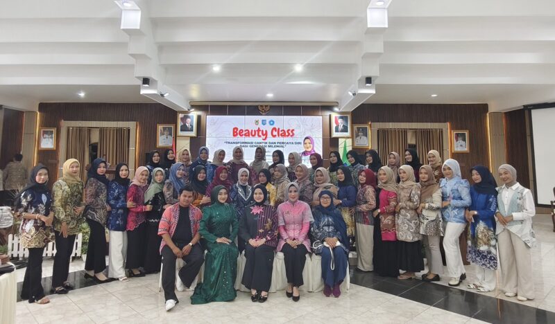 KOLABORASI TP PKK KAB. HSS DAN DPRD KALSEL, BEAUTY CLASS JADI WADAH PEMBERDAYAAN PEREMPUAN